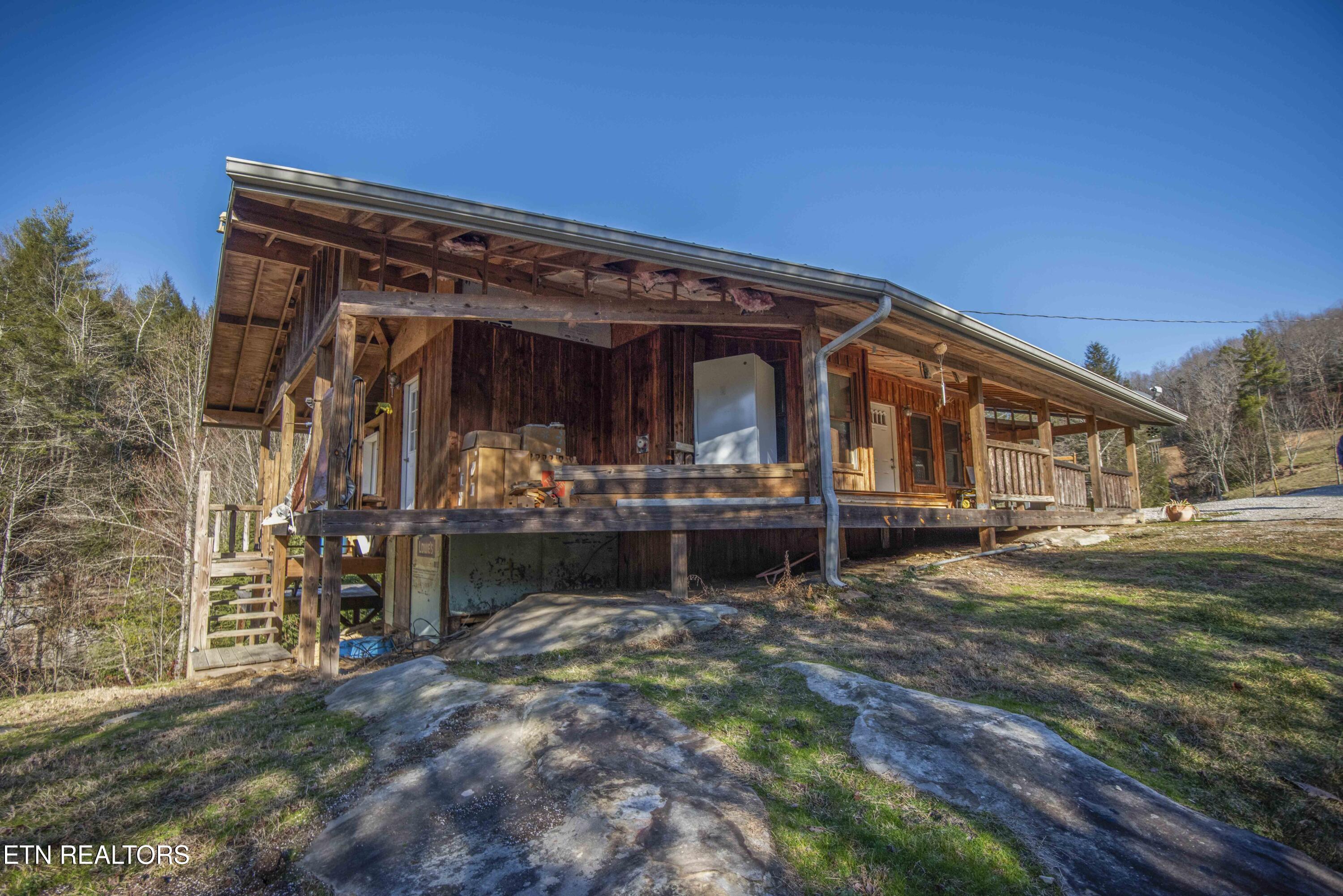5625 Property Photo 6