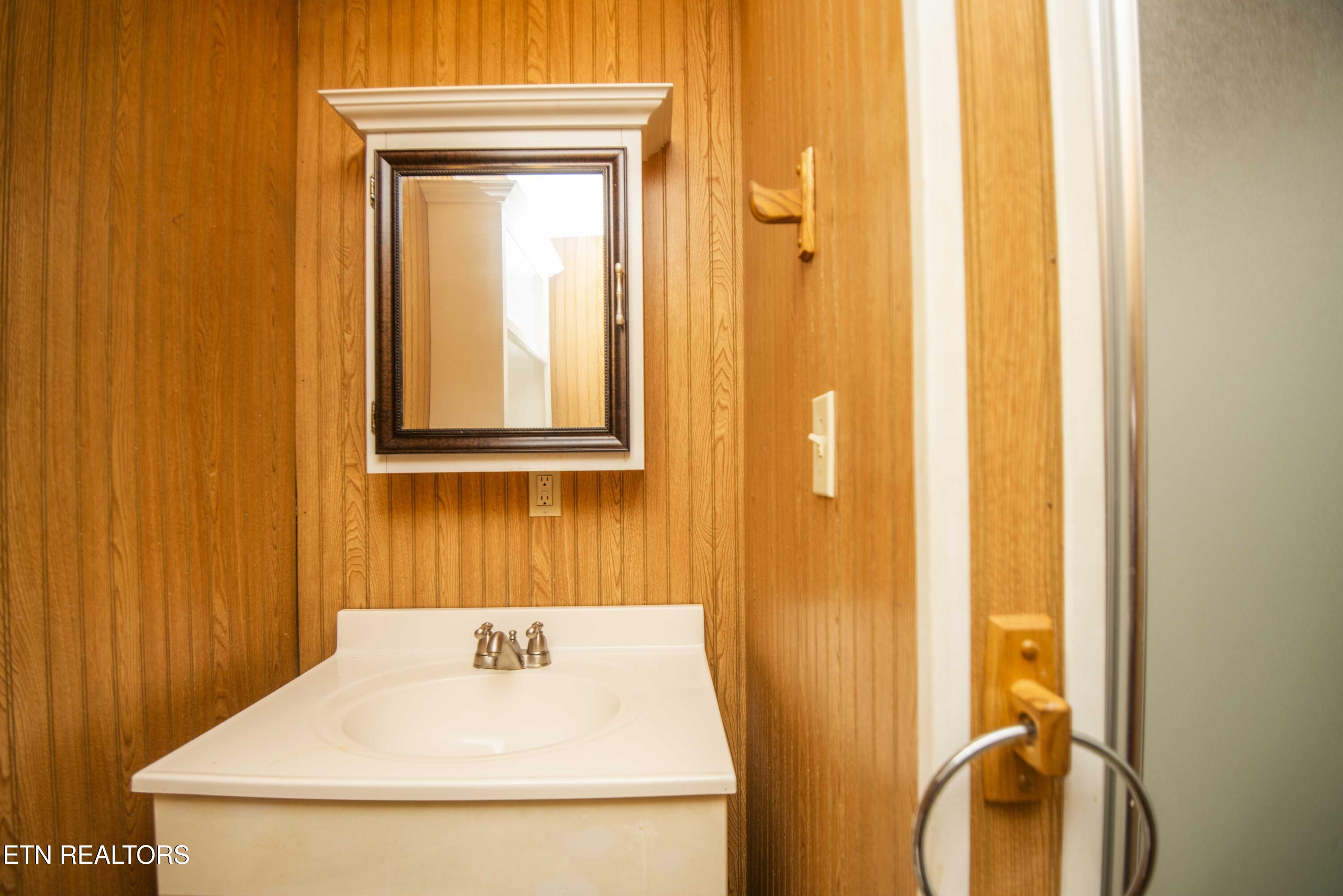 5625 Property Photo 24