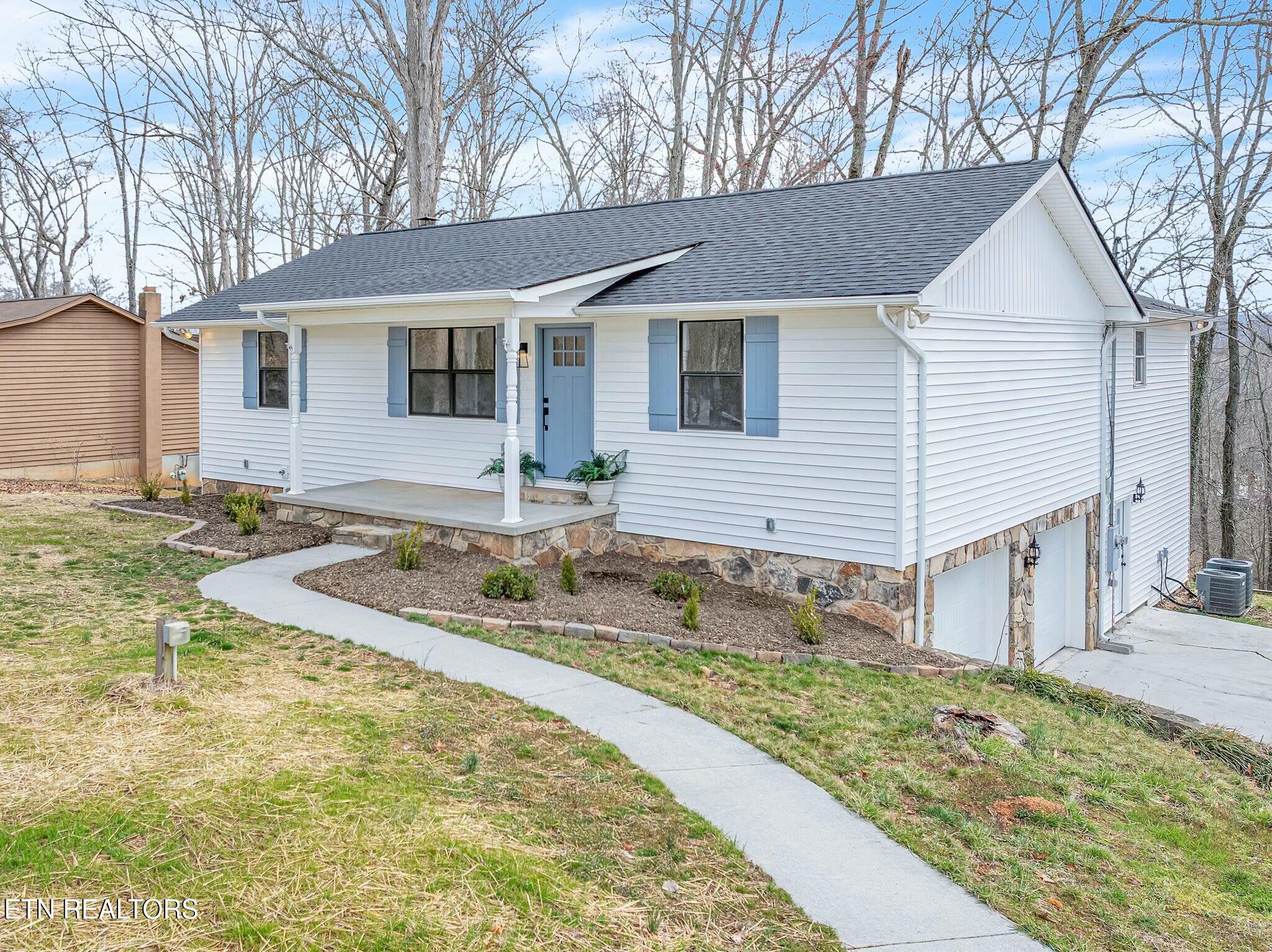125 Iroquois Lane Property Photo
