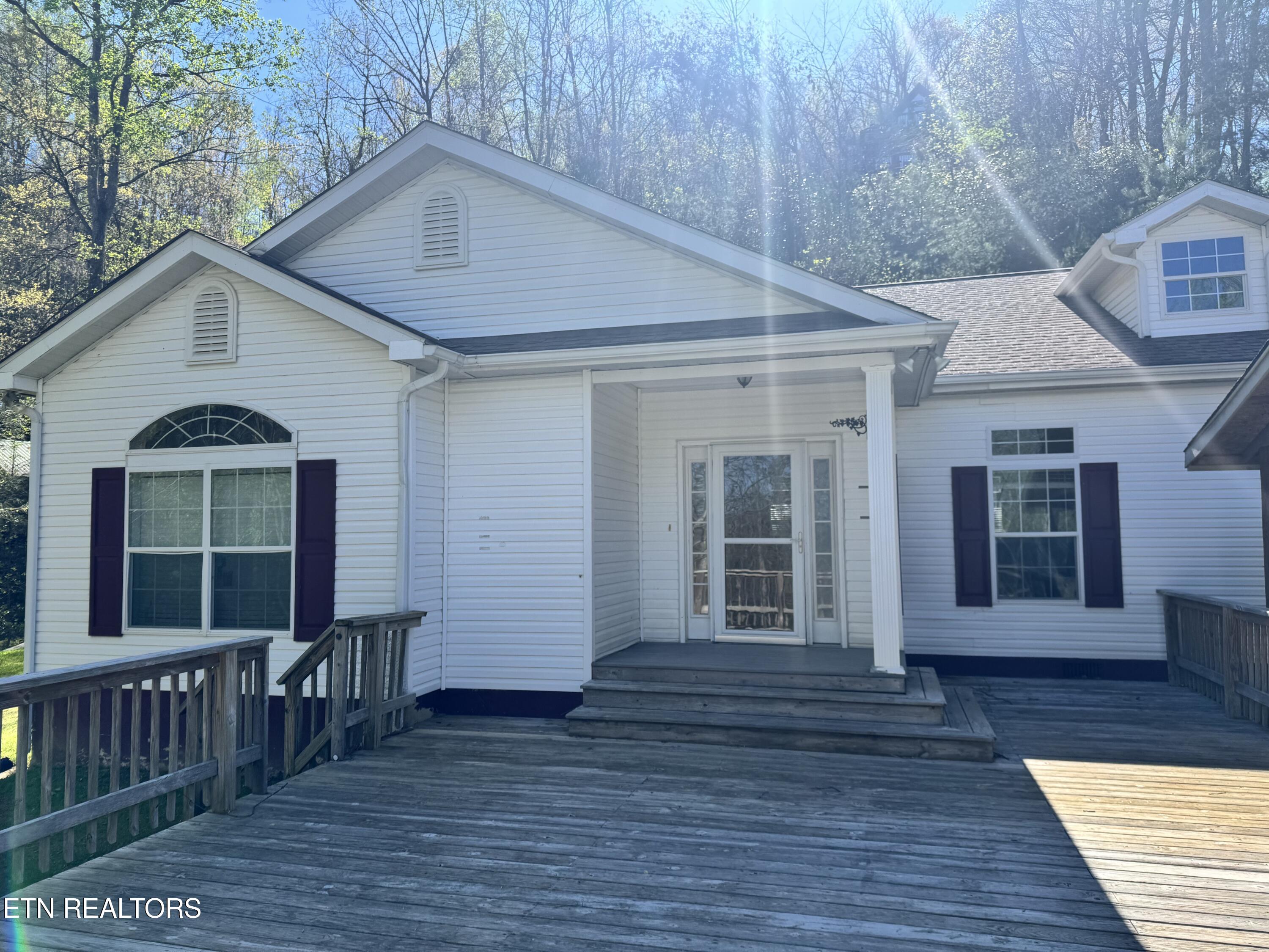 337 Costner Rd Property Photo 2