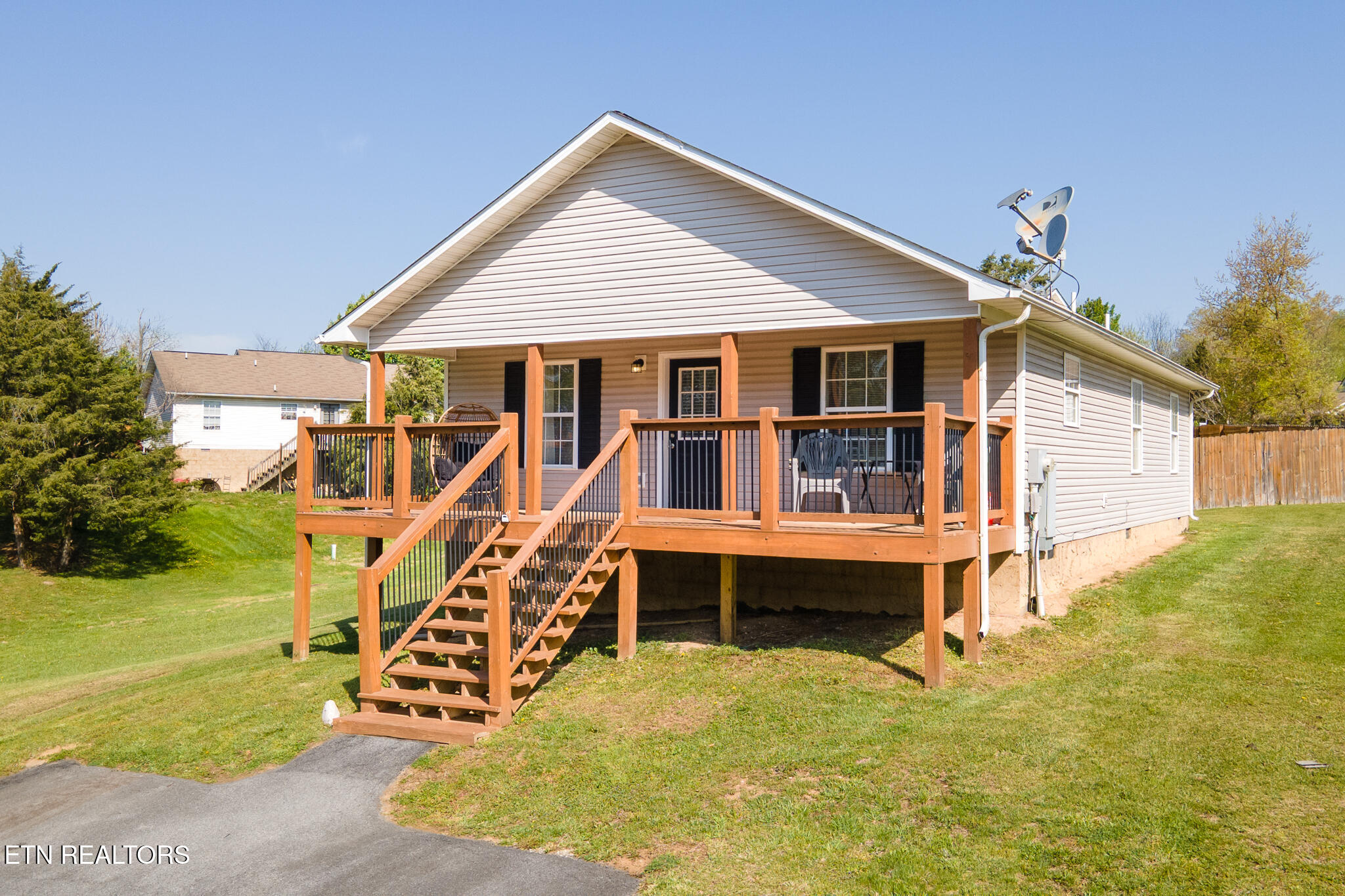 2509 Grotto Lane Property Photo