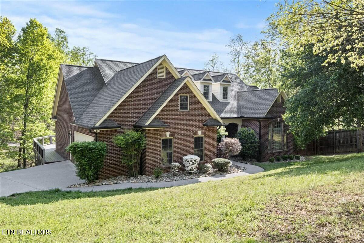 1121 S Sequoyah Drive Property Photo