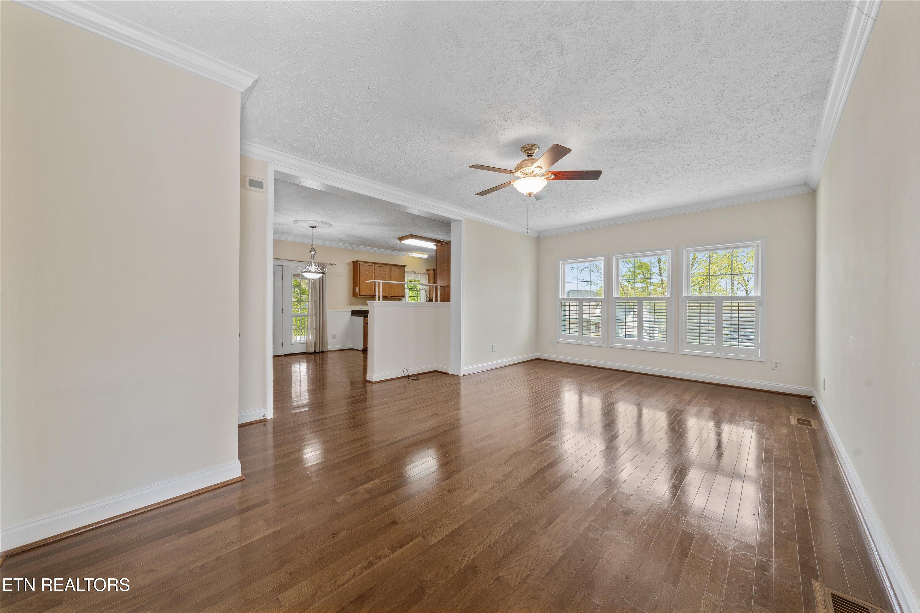 102 Chaloni Lane Property Photo 6