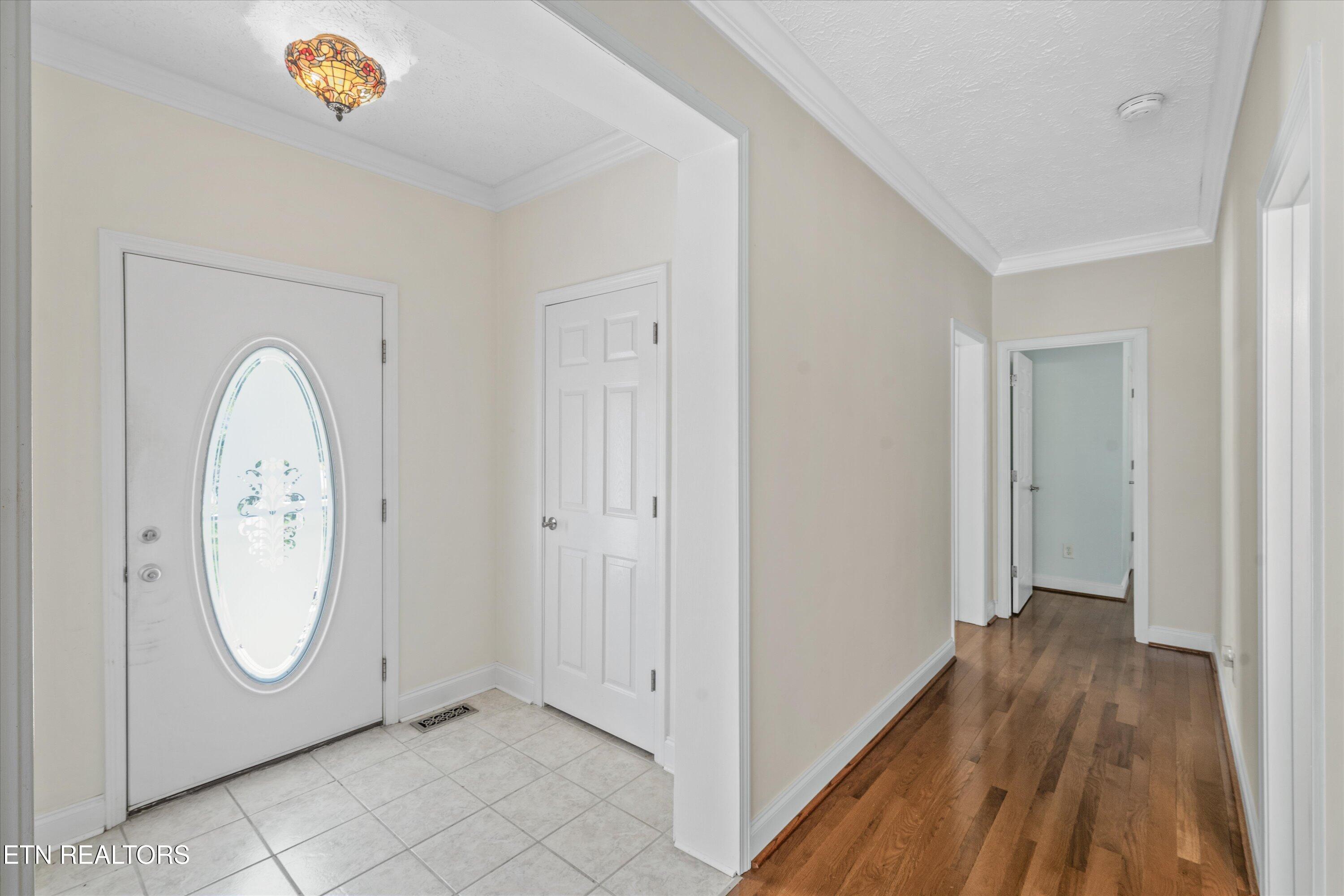 102 Chaloni Lane Property Photo 16