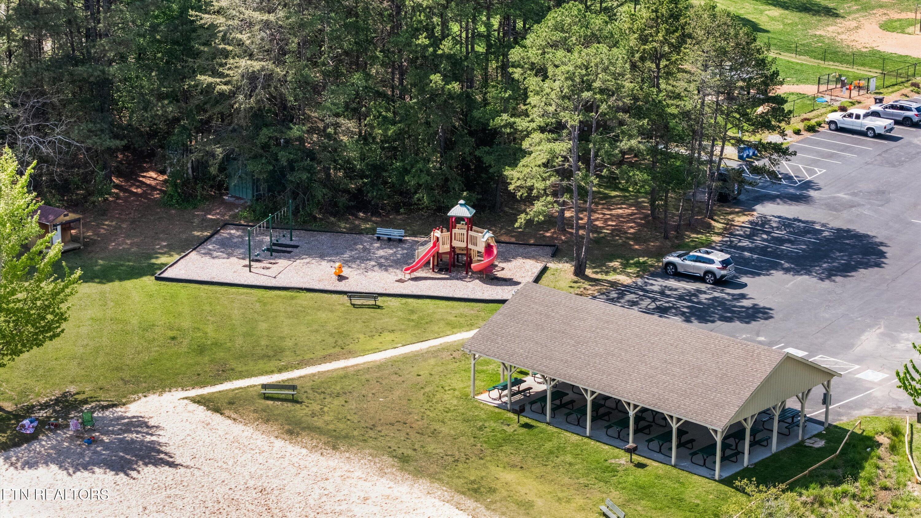 102 Chaloni Lane Property Photo 37