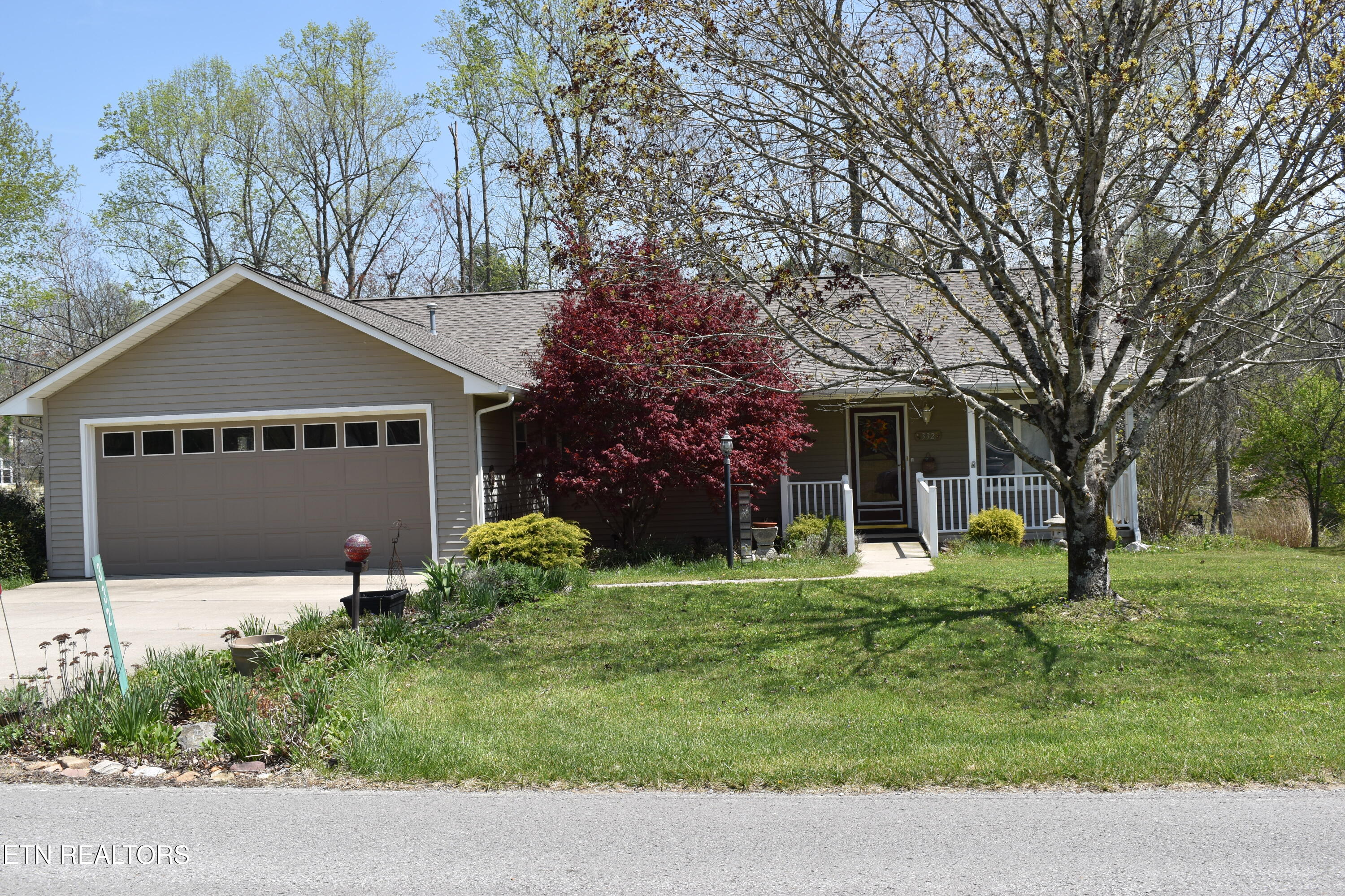 332 Yonside Drive Property Photo