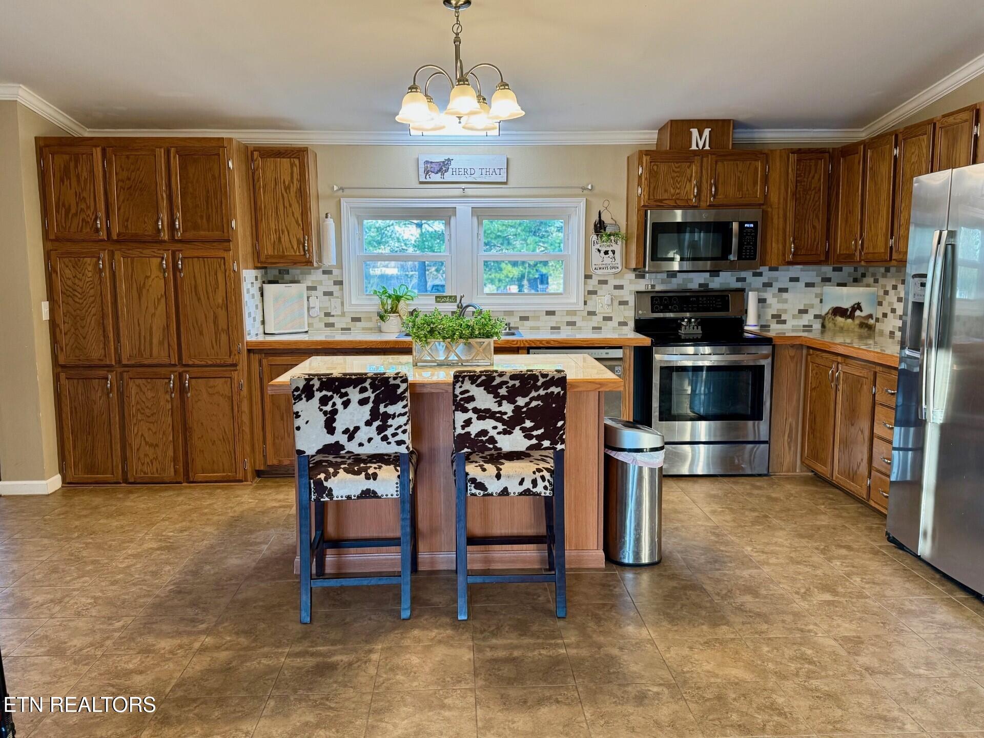 129 Ellis Rd Property Photo 4