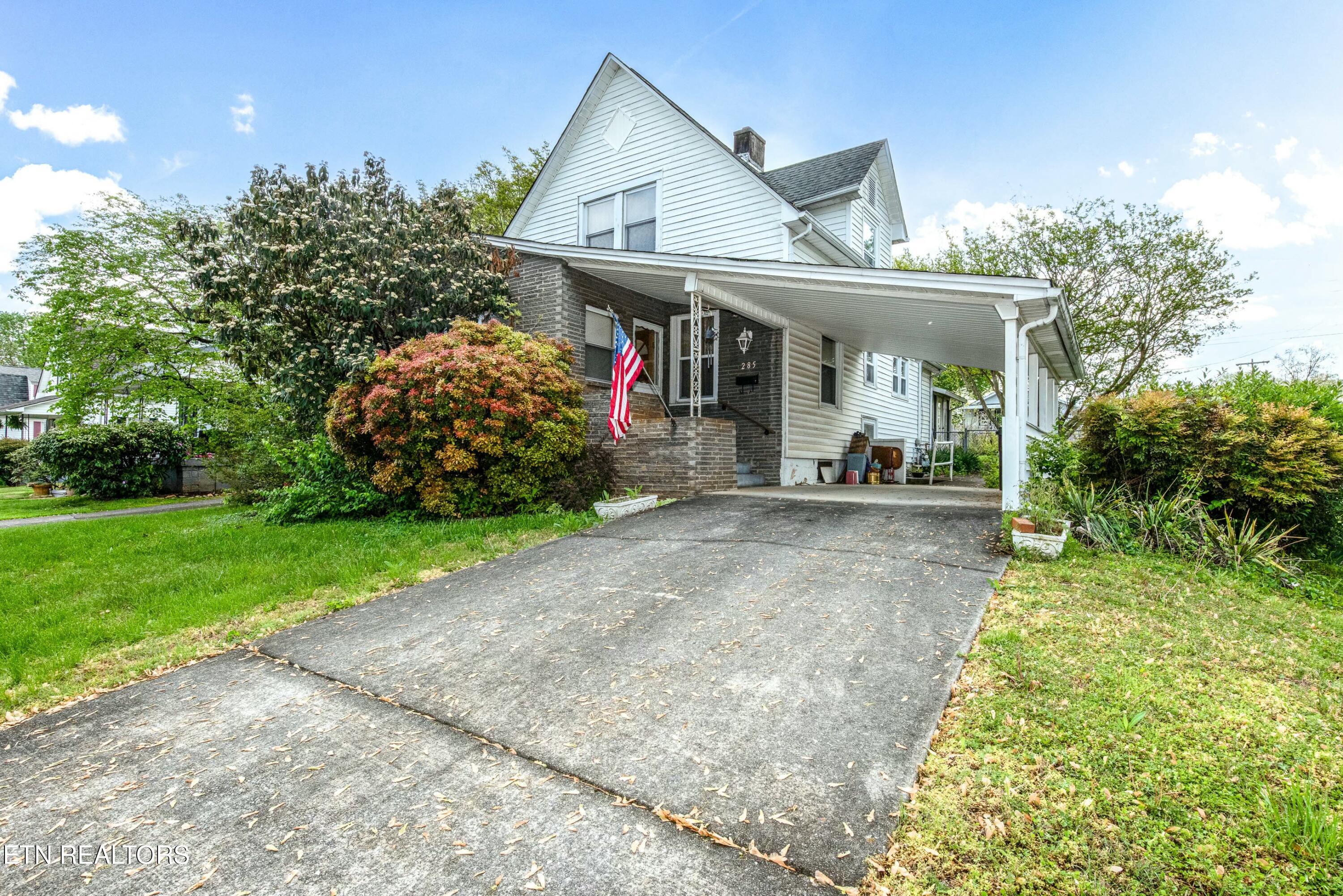 285 Telford St Property Photo 1