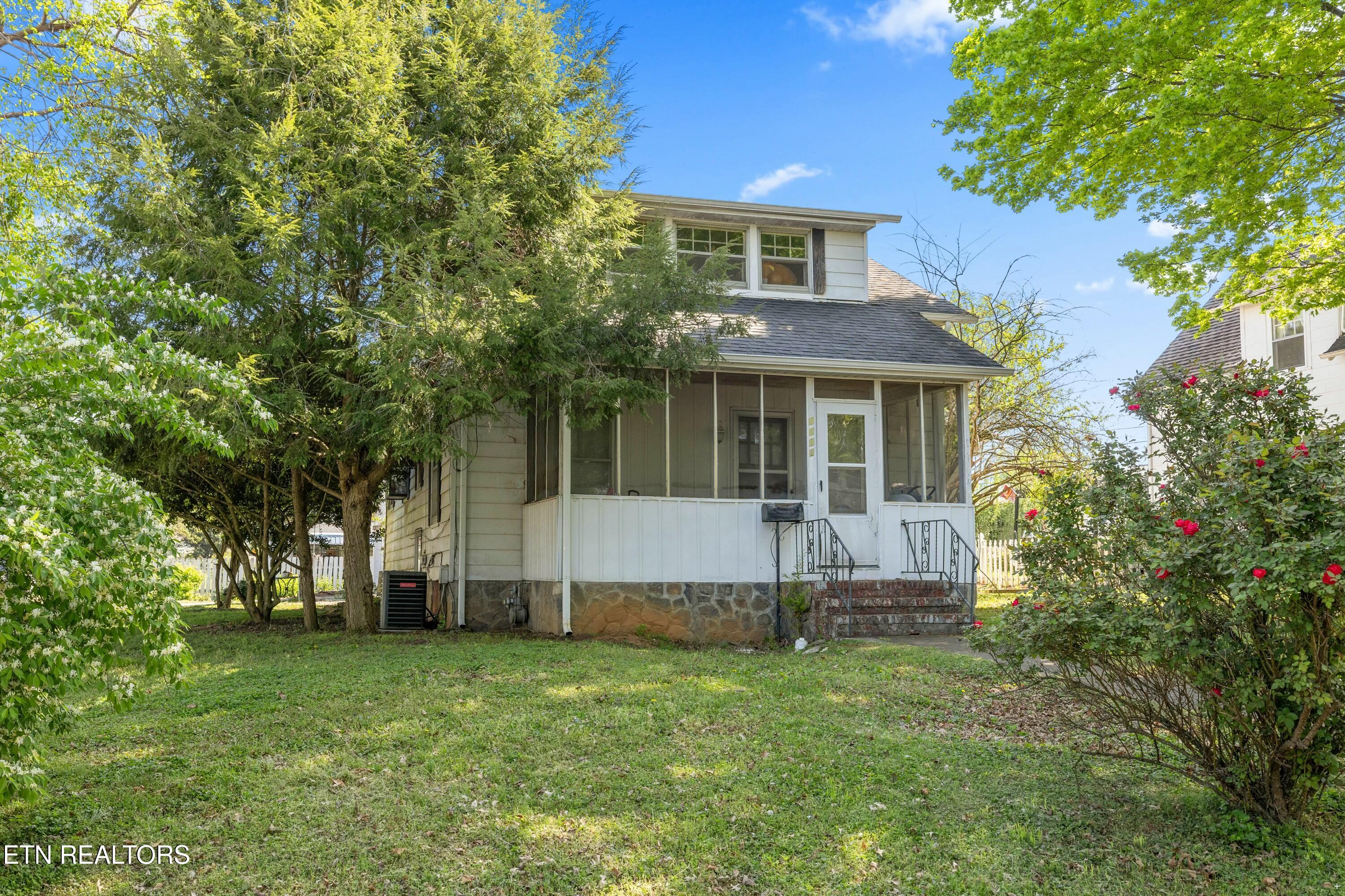 1456 Dalton St Property Photo 1