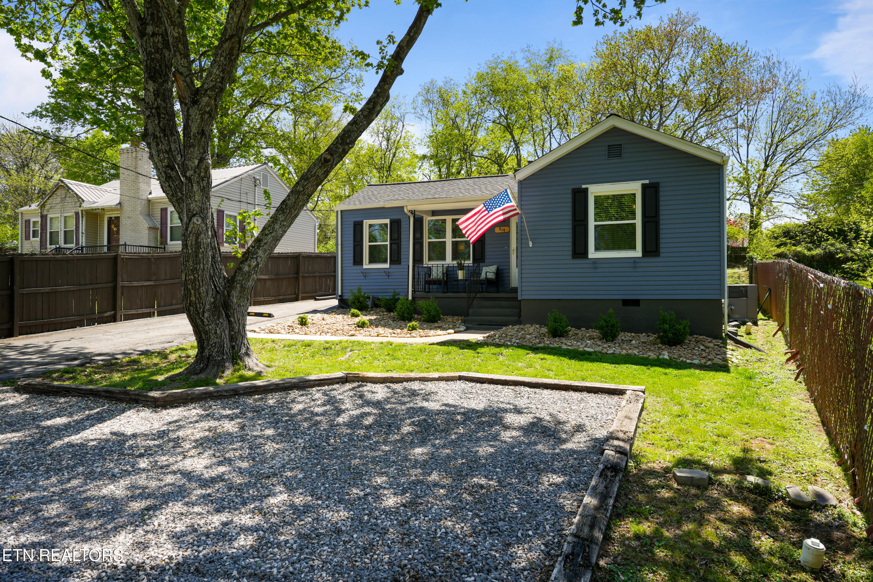 414 W Young High Pike Property Photo