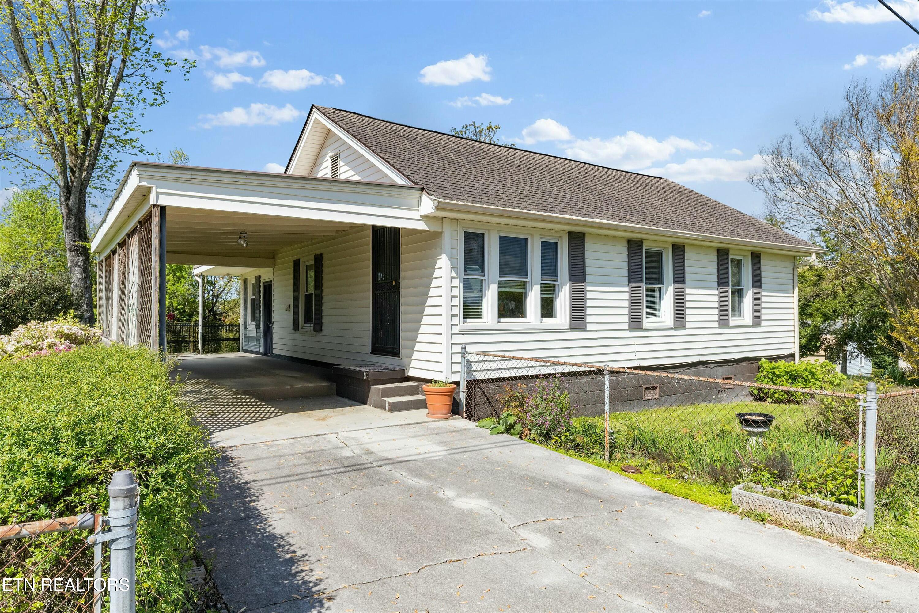1405 Leconte Rd Property Photo
