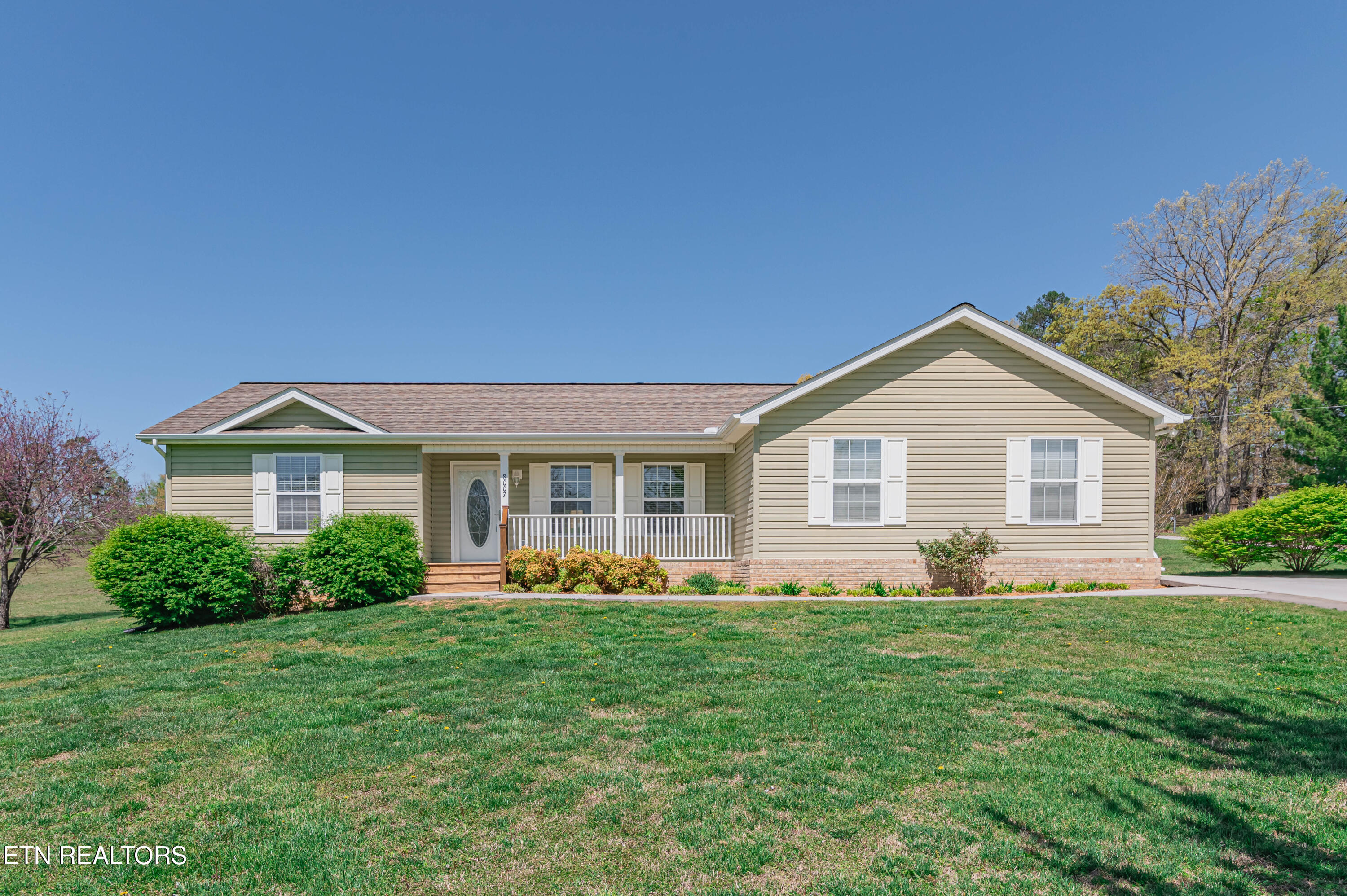 8007 Tazewell Pike Property Photo