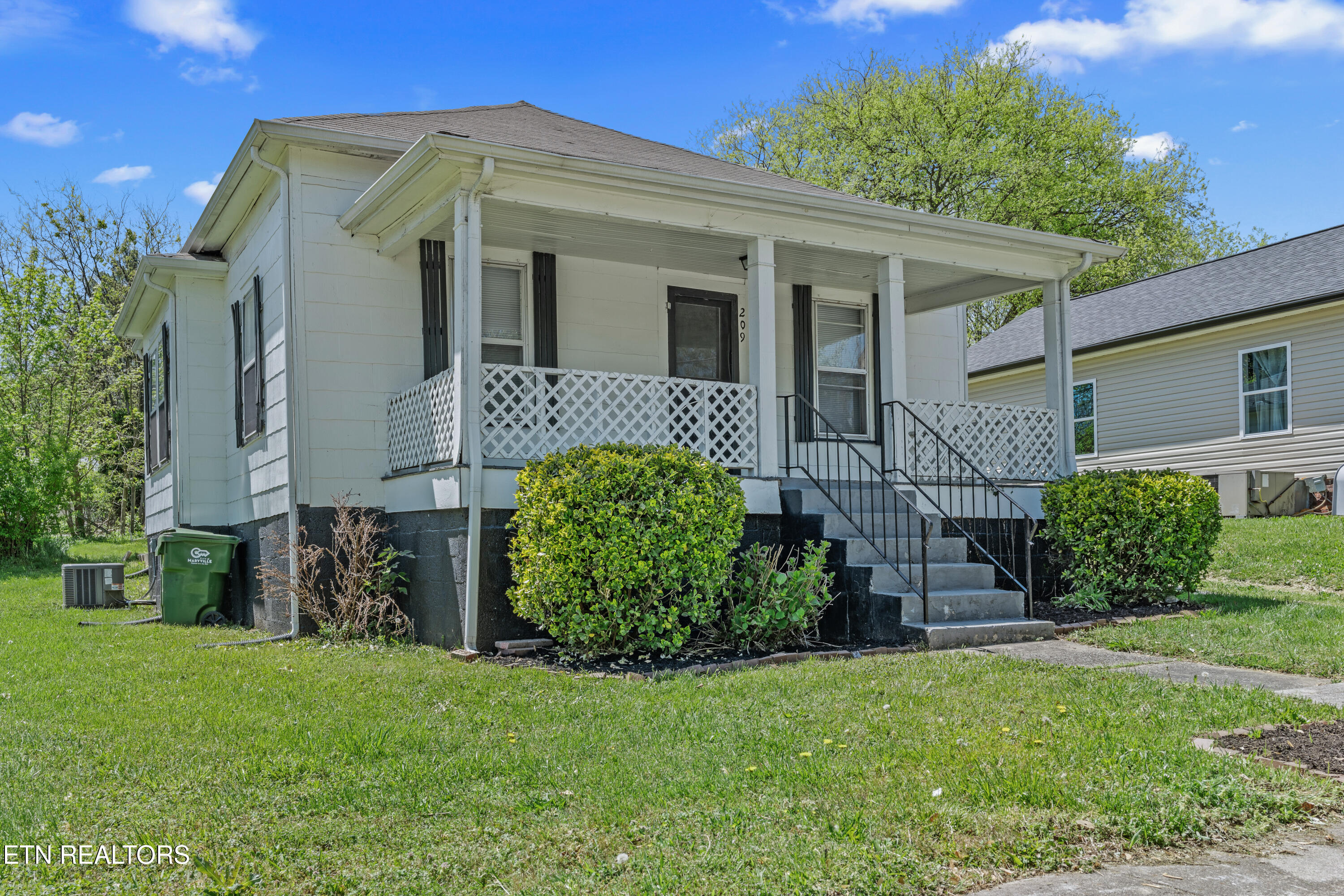 209 Mcginley St Property Photo