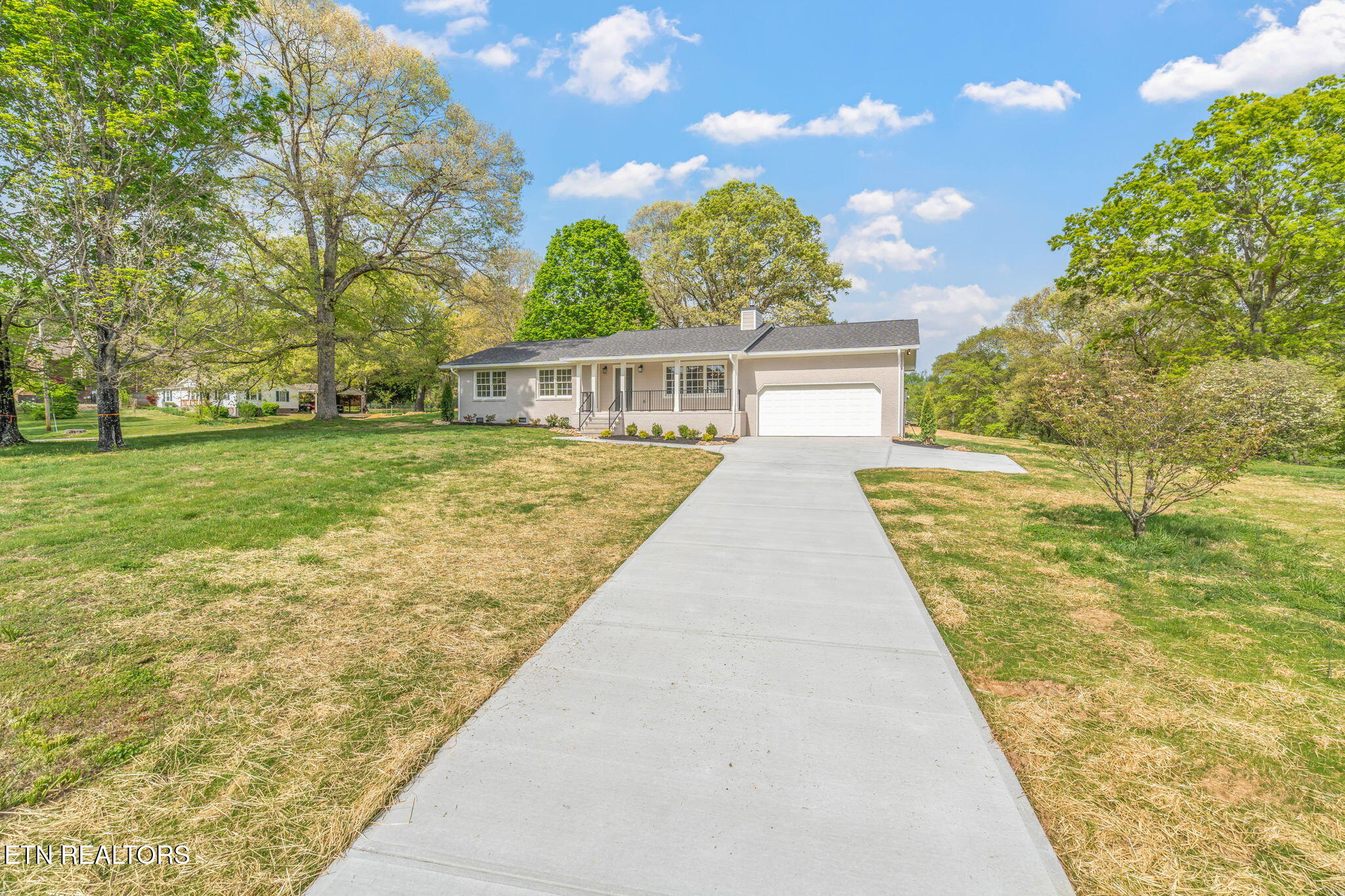 1100 Wallace Rd Property Photo