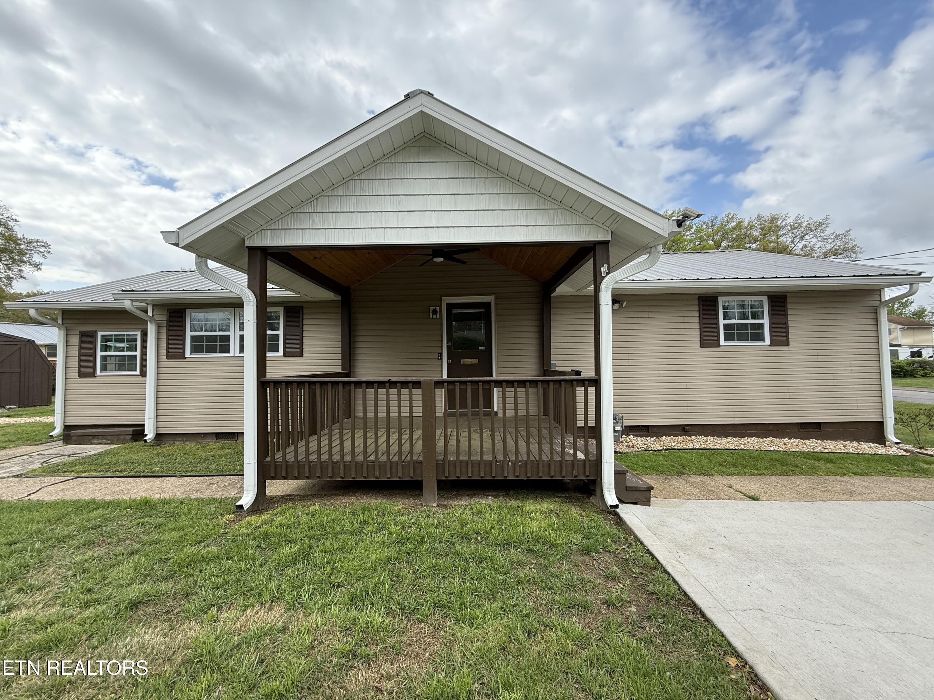 111 Marshall Circle Property Photo