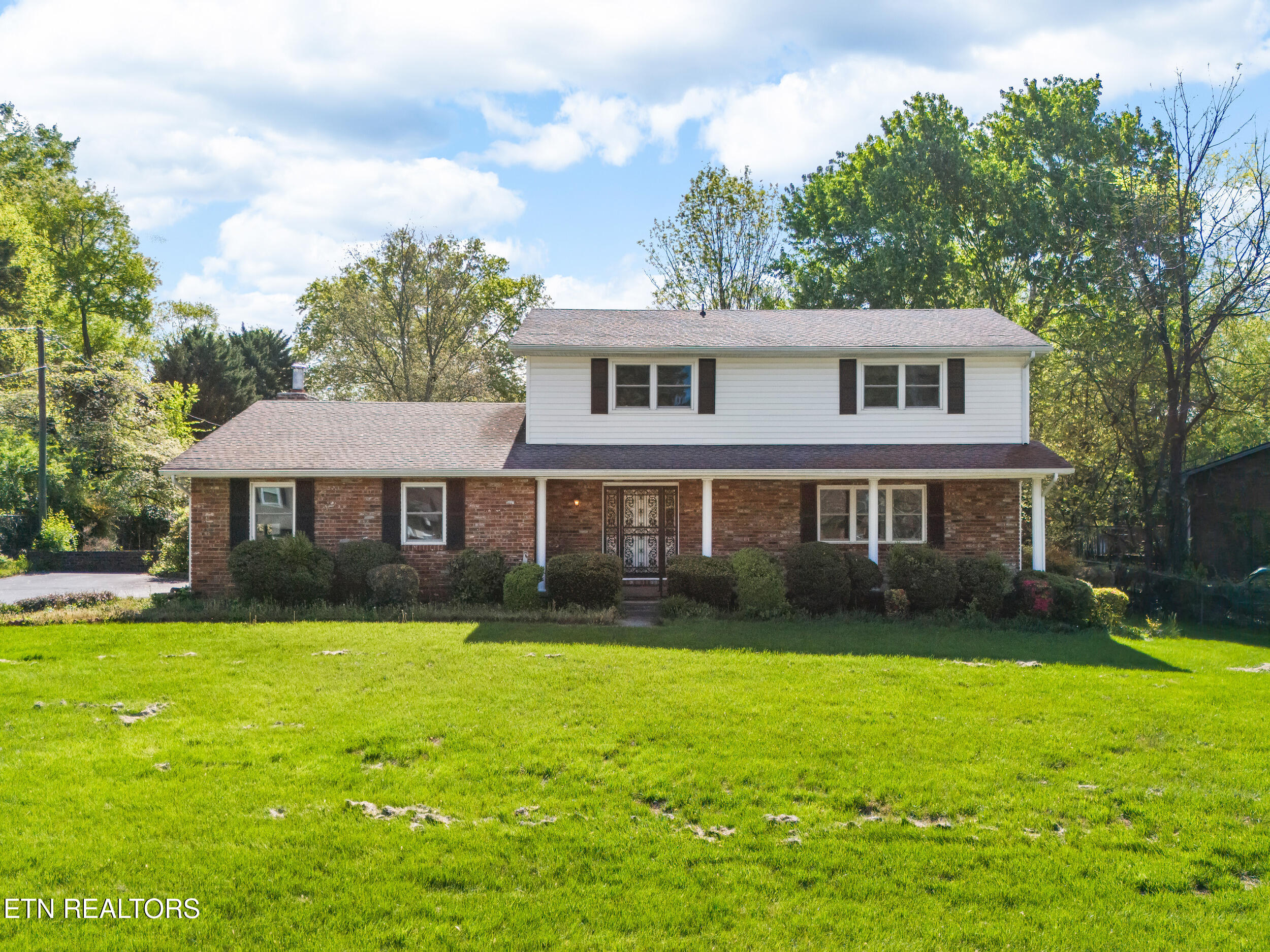 848 Dorset Drive Property Photo