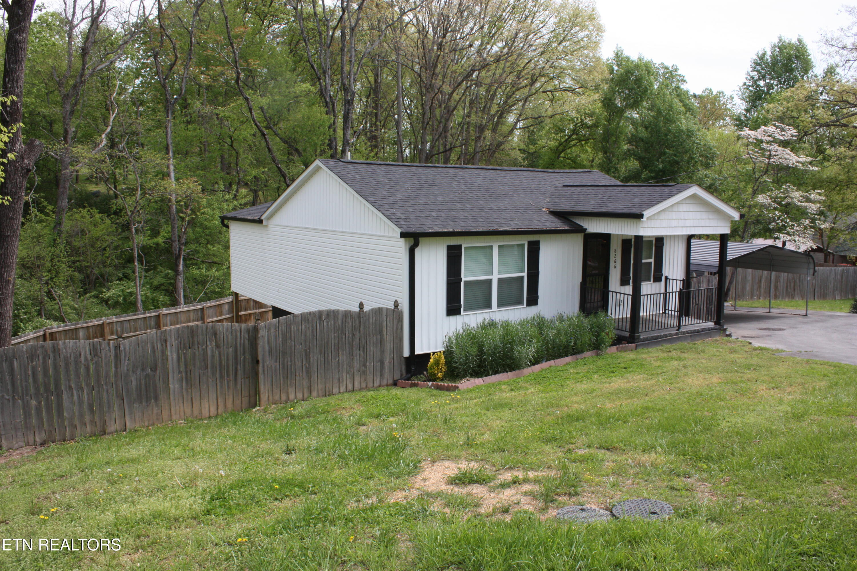 8266 Brickyard Rd Property Photo