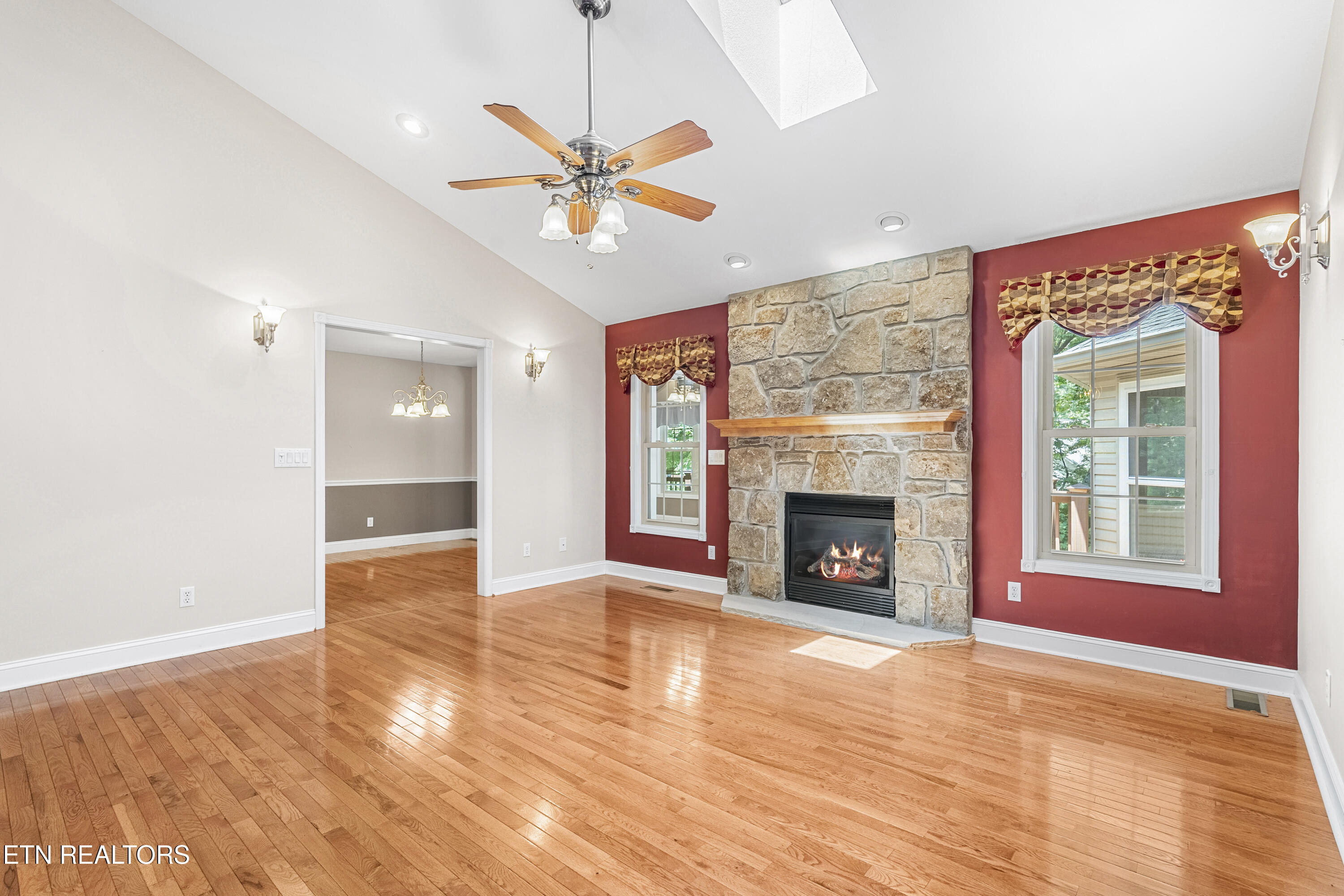10 Claremont Circle Property Photo 12