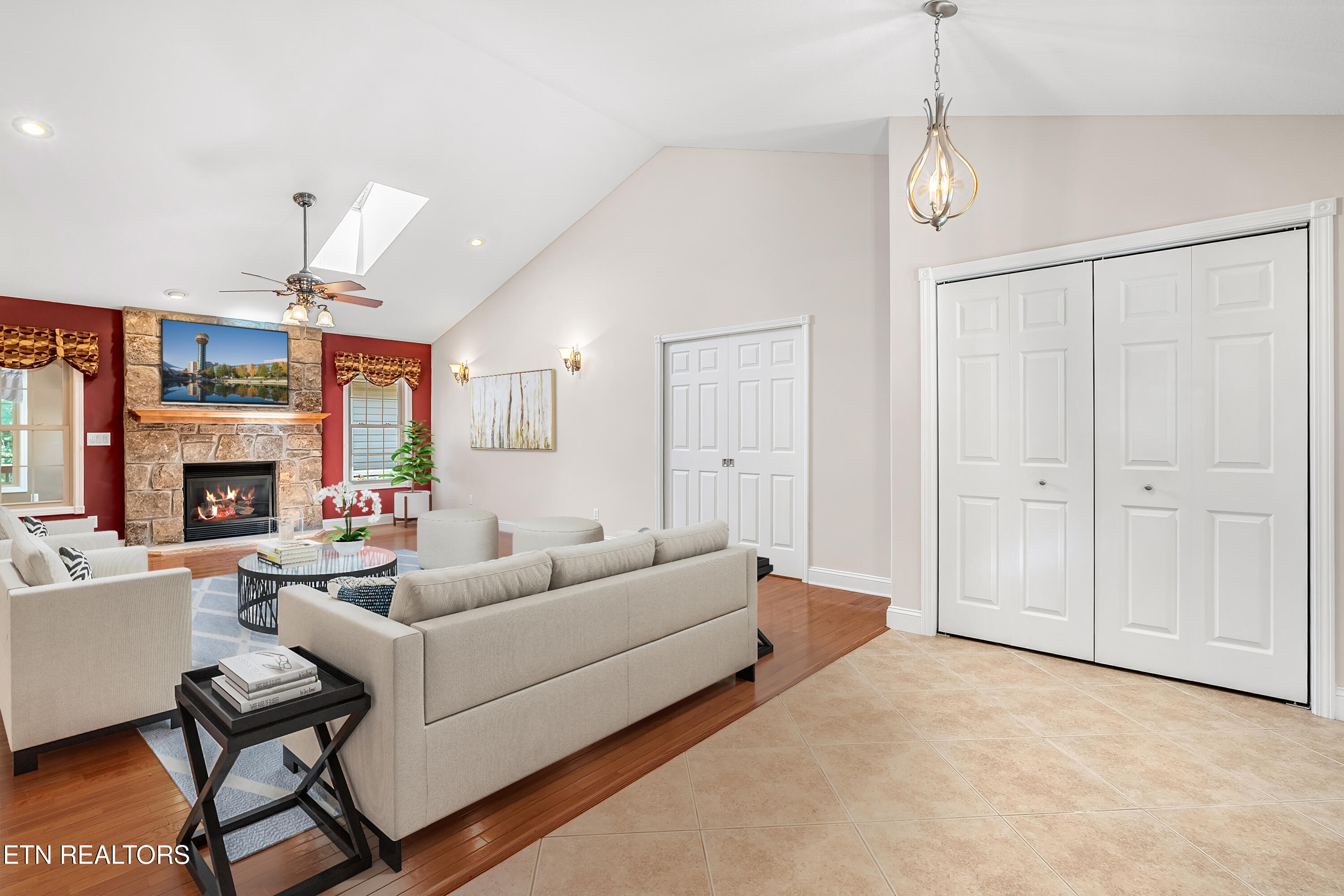 10 Claremont Circle Property Photo 14