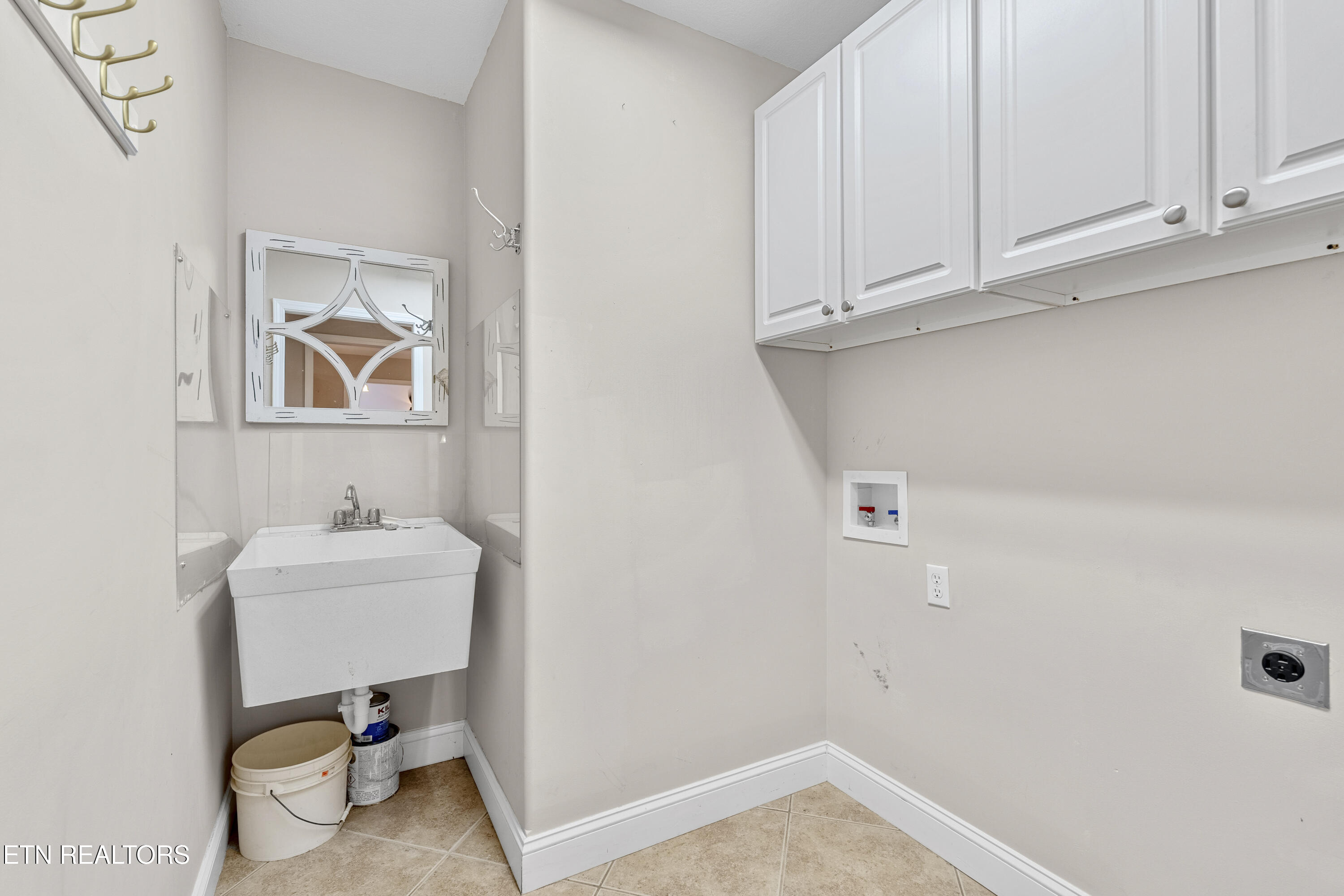 10 Claremont Circle Property Photo 23