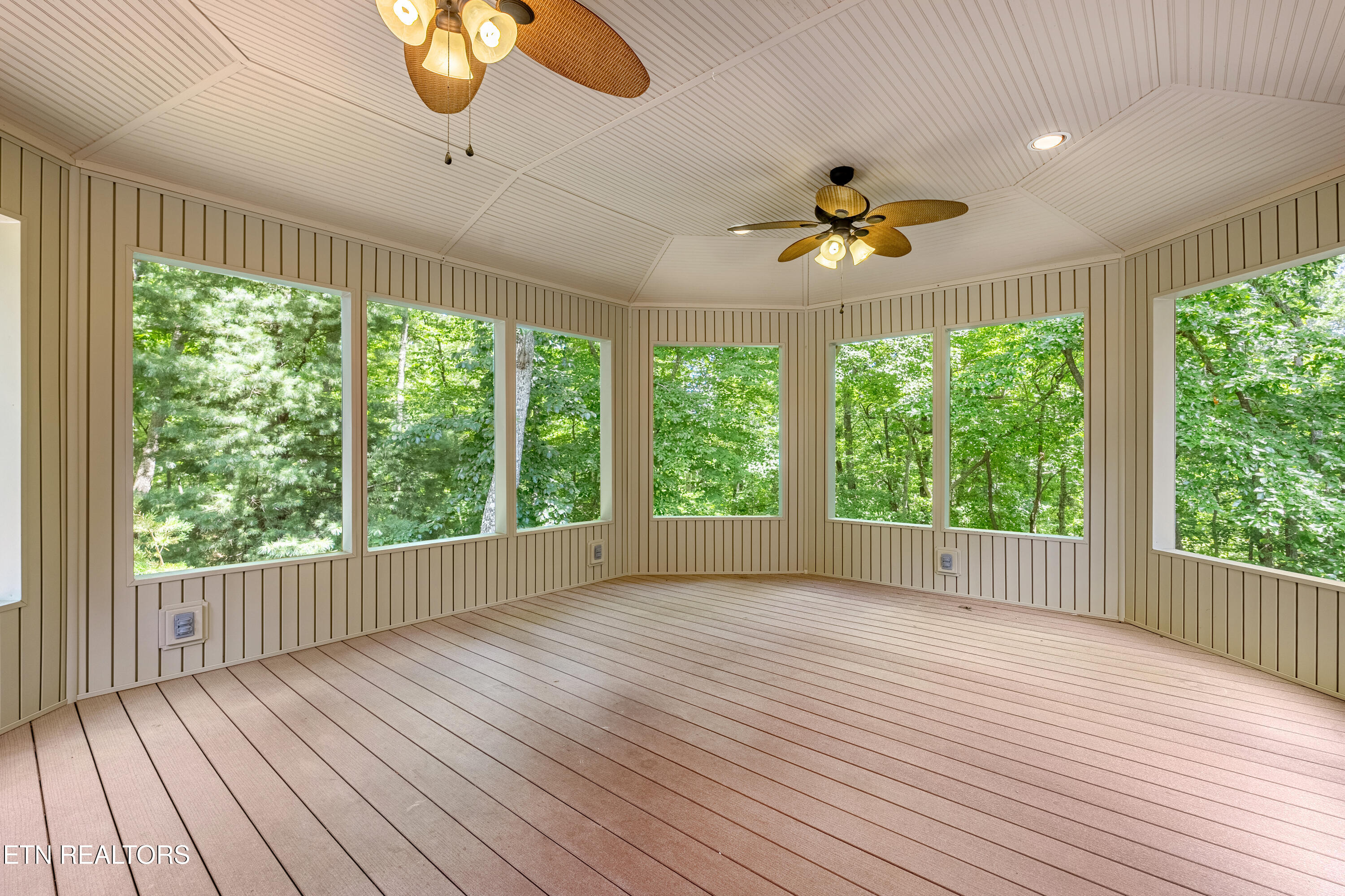 10 Claremont Circle Property Photo 32