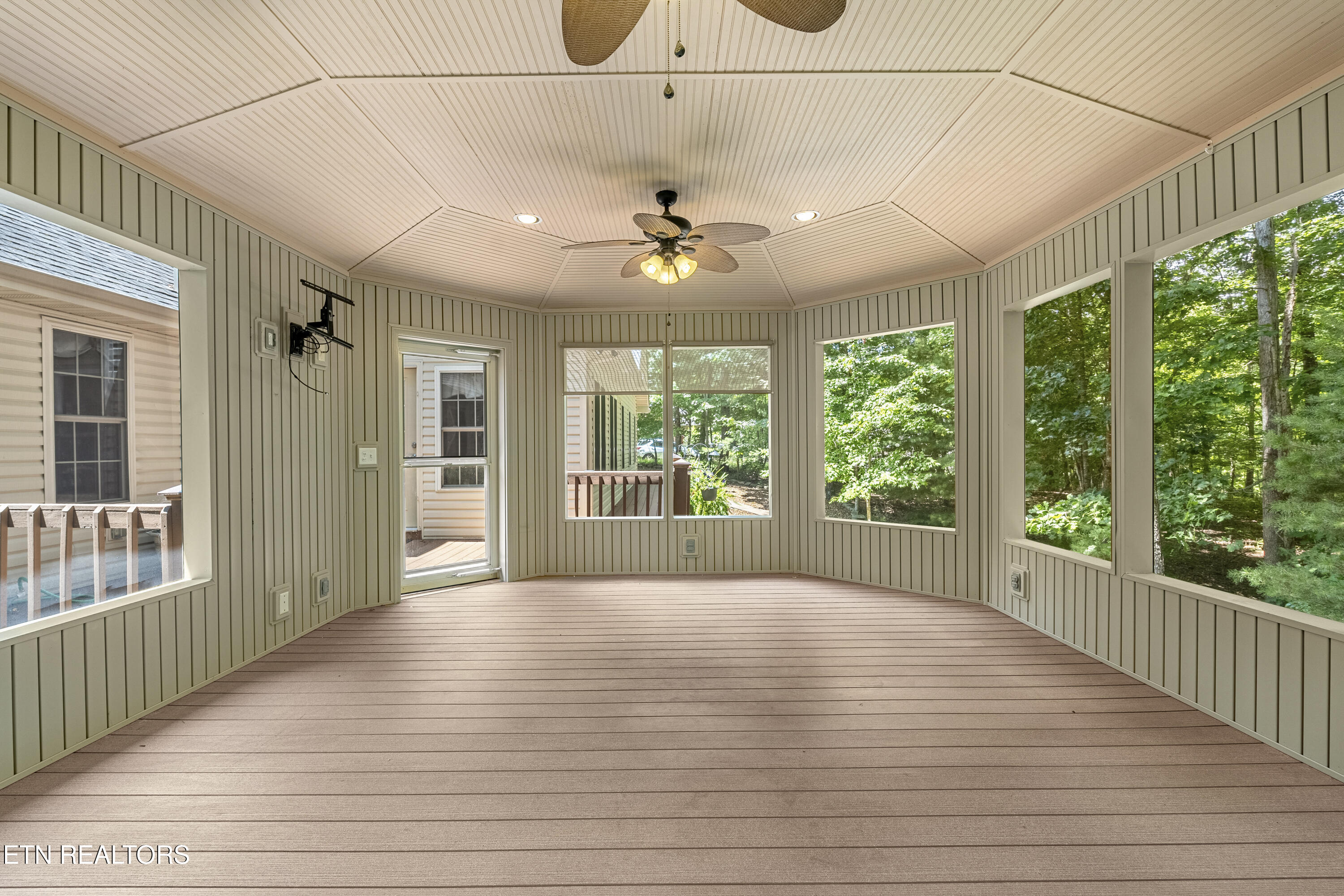 10 Claremont Circle Property Photo 33