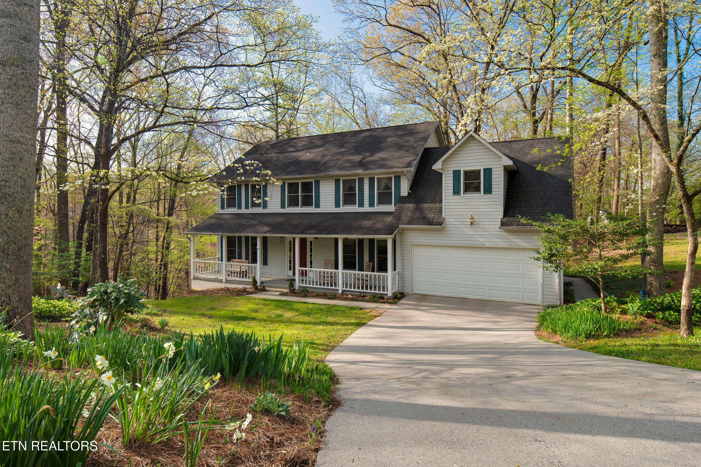 102 Newark Lane Property Photo