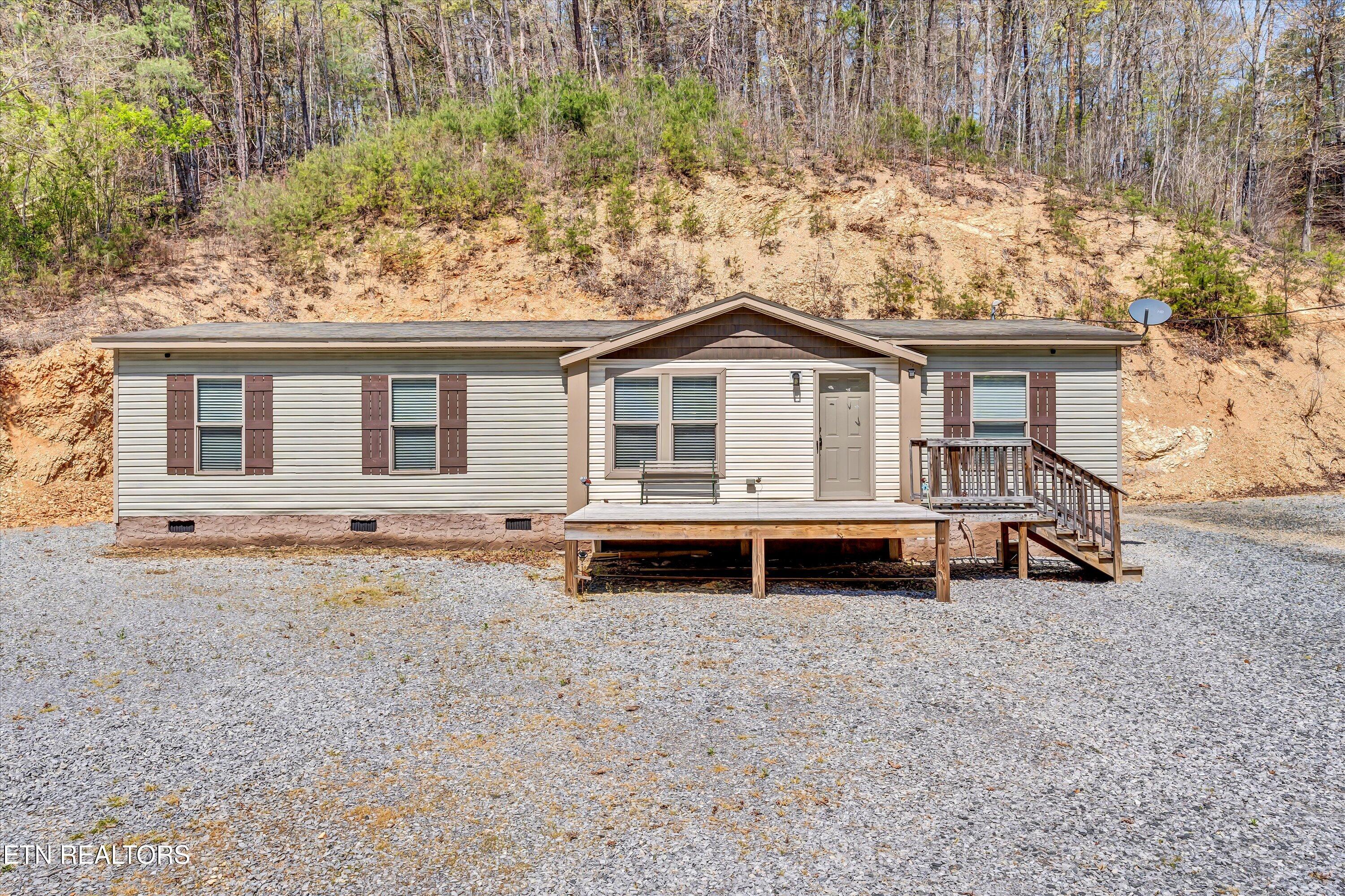 550 Ogle Drive Property Photo
