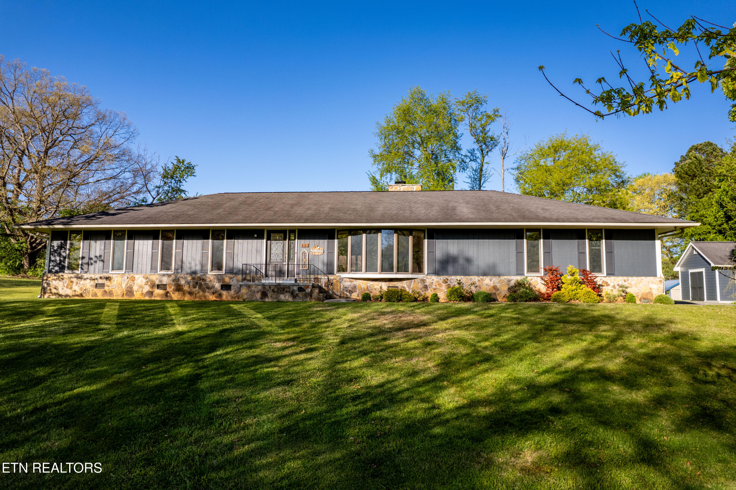 113 Woodmont Drive Property Photo