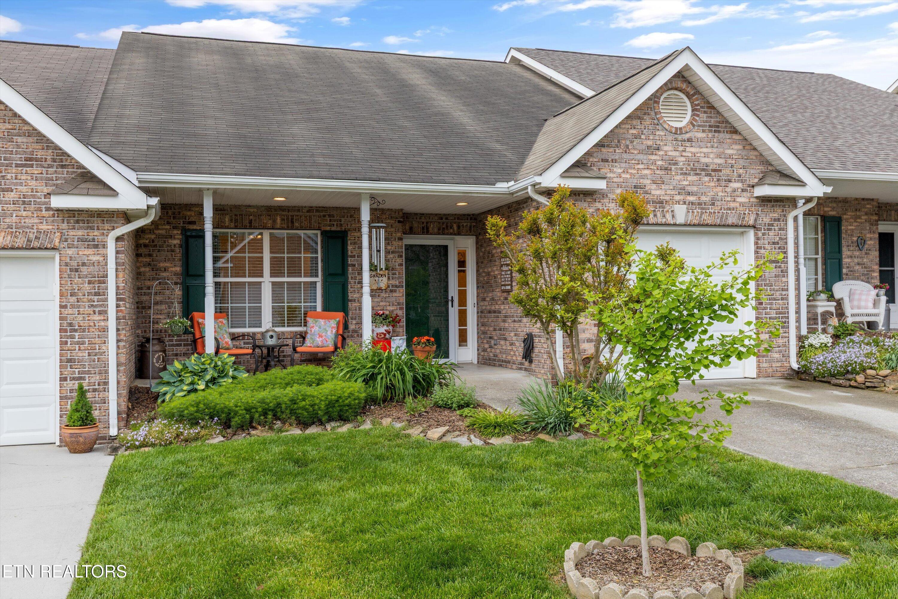 1660 Emerald Pointe Lane Property Photo