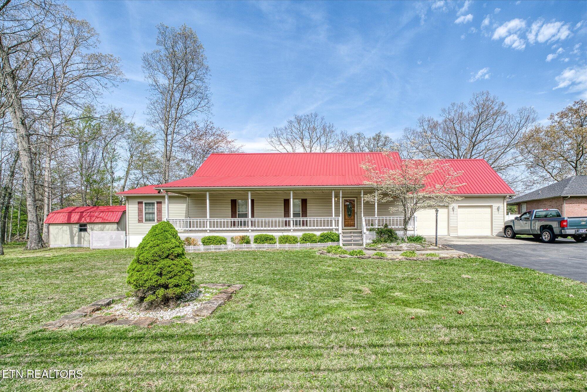 2627 Dunbar Rd Property Photo