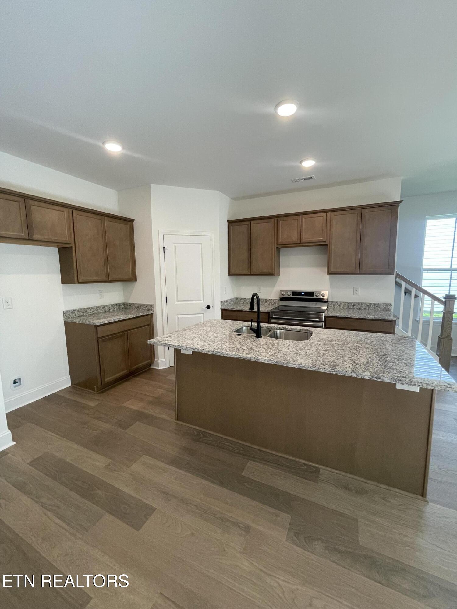 8835 Chapman Trace Way Property Photo 9