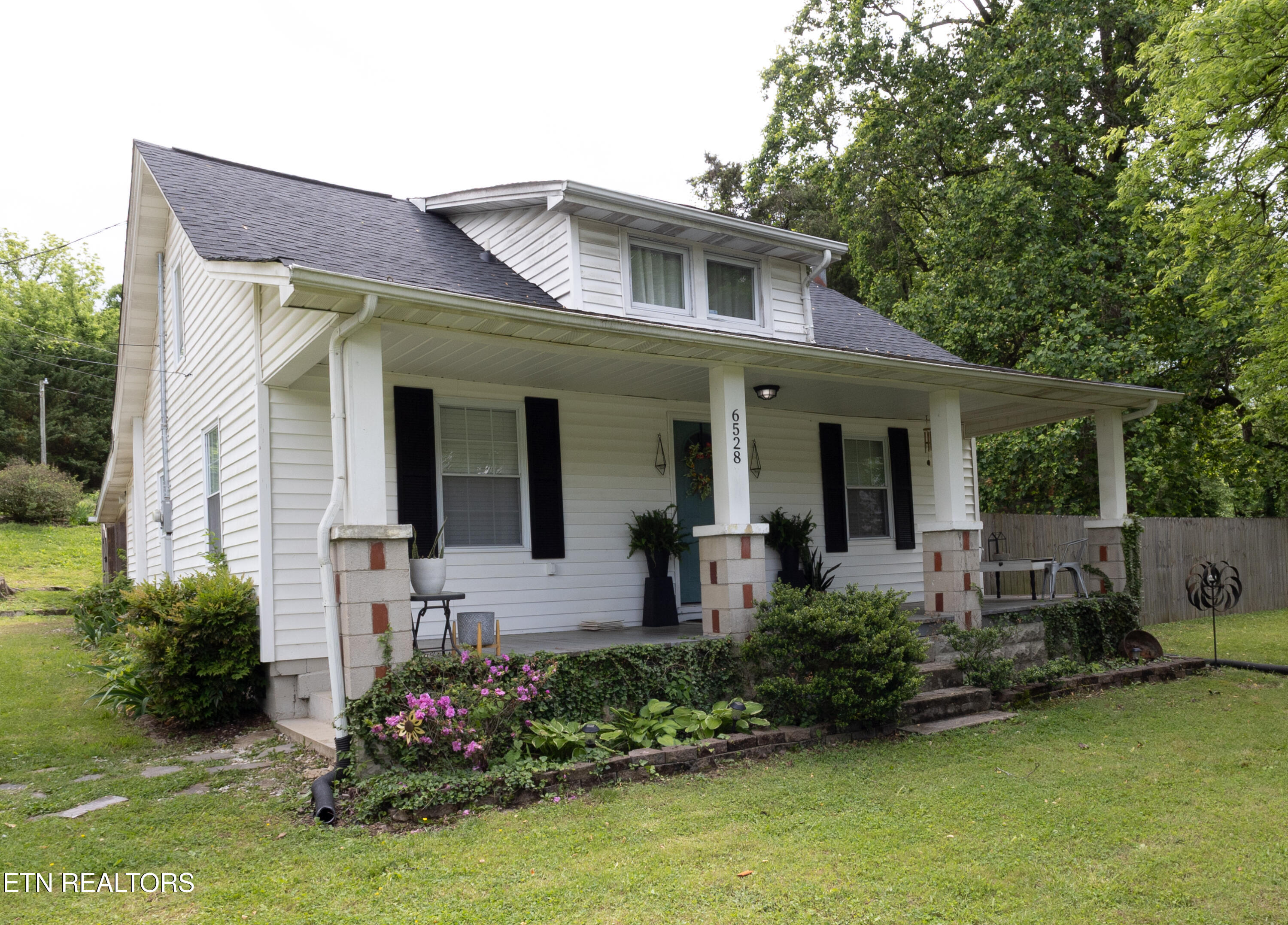 6528 Jackie Lane Property Photo