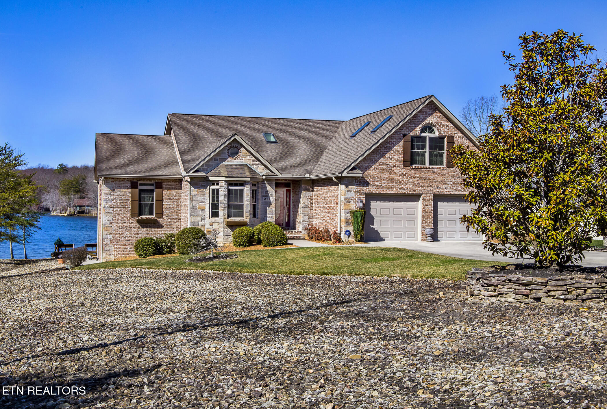259 Pomeroy Drive Property Photo