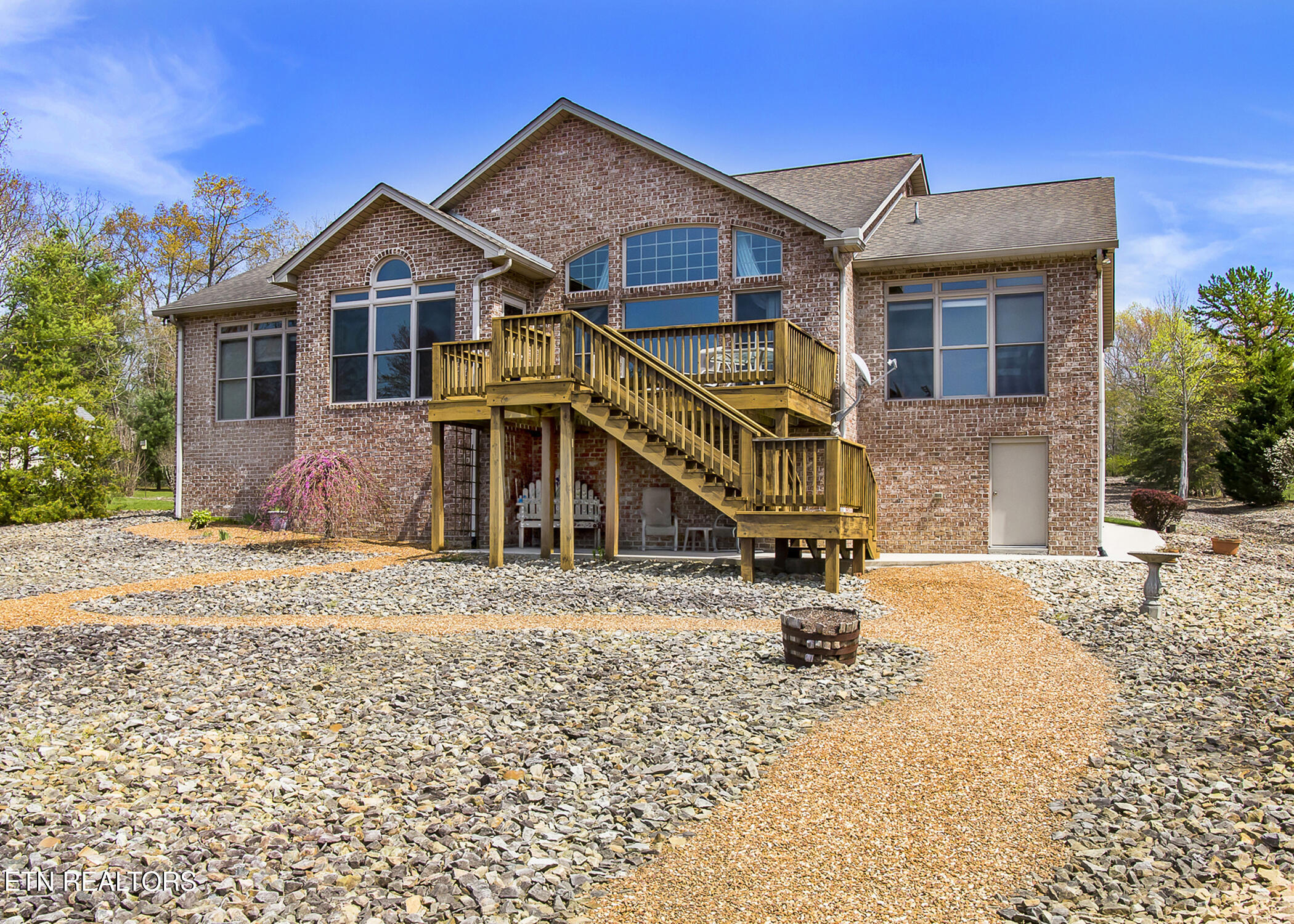259 Pomeroy Drive Property Photo 8