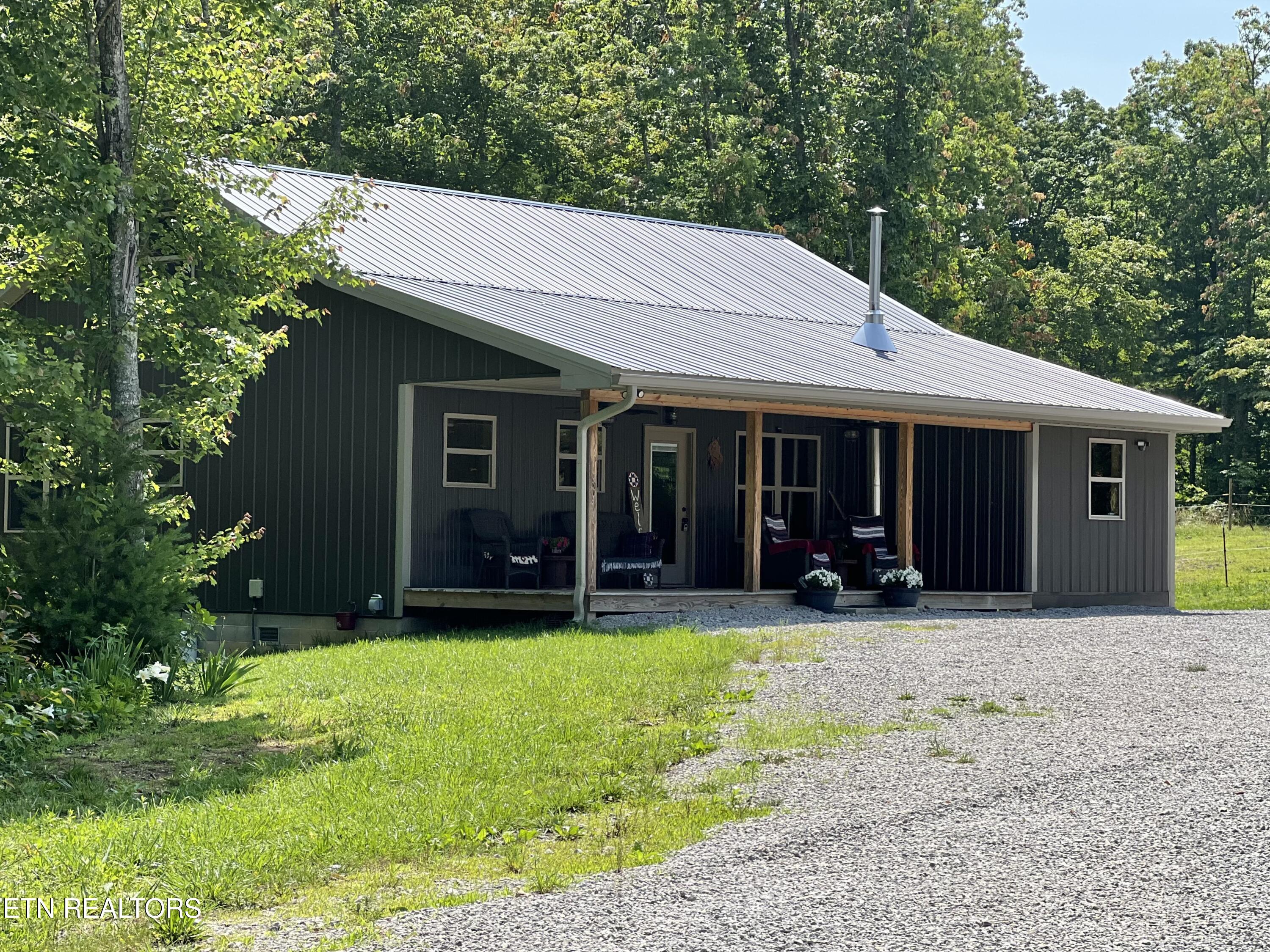 2025 Allardt Tinch Rd Property Photo 1