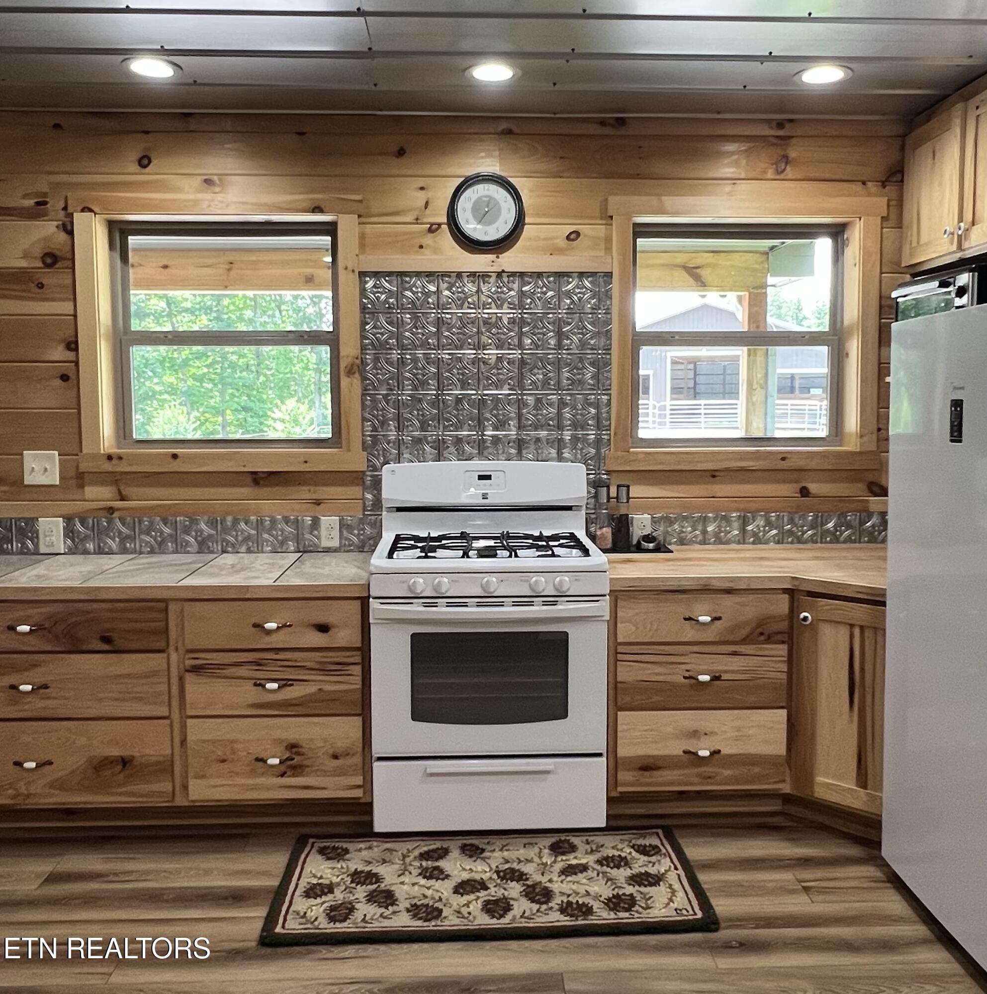 2025 Allardt Tinch Rd Property Photo 12