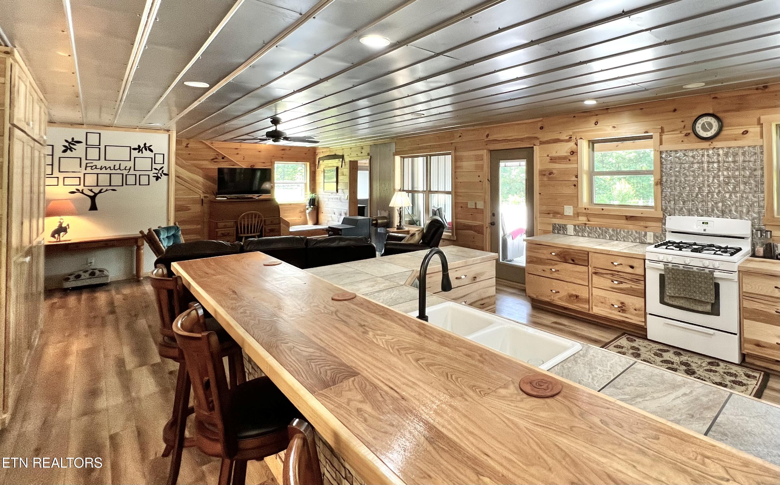 2025 Allardt Tinch Rd Property Photo 19