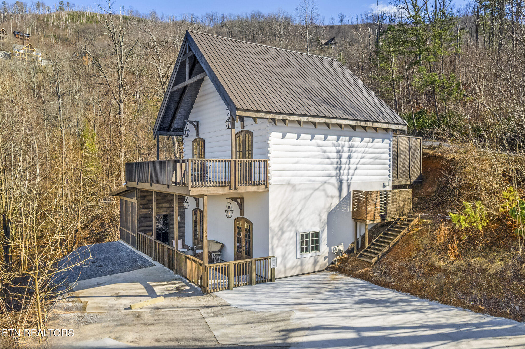 225 Chimney Tops Way Property Photo