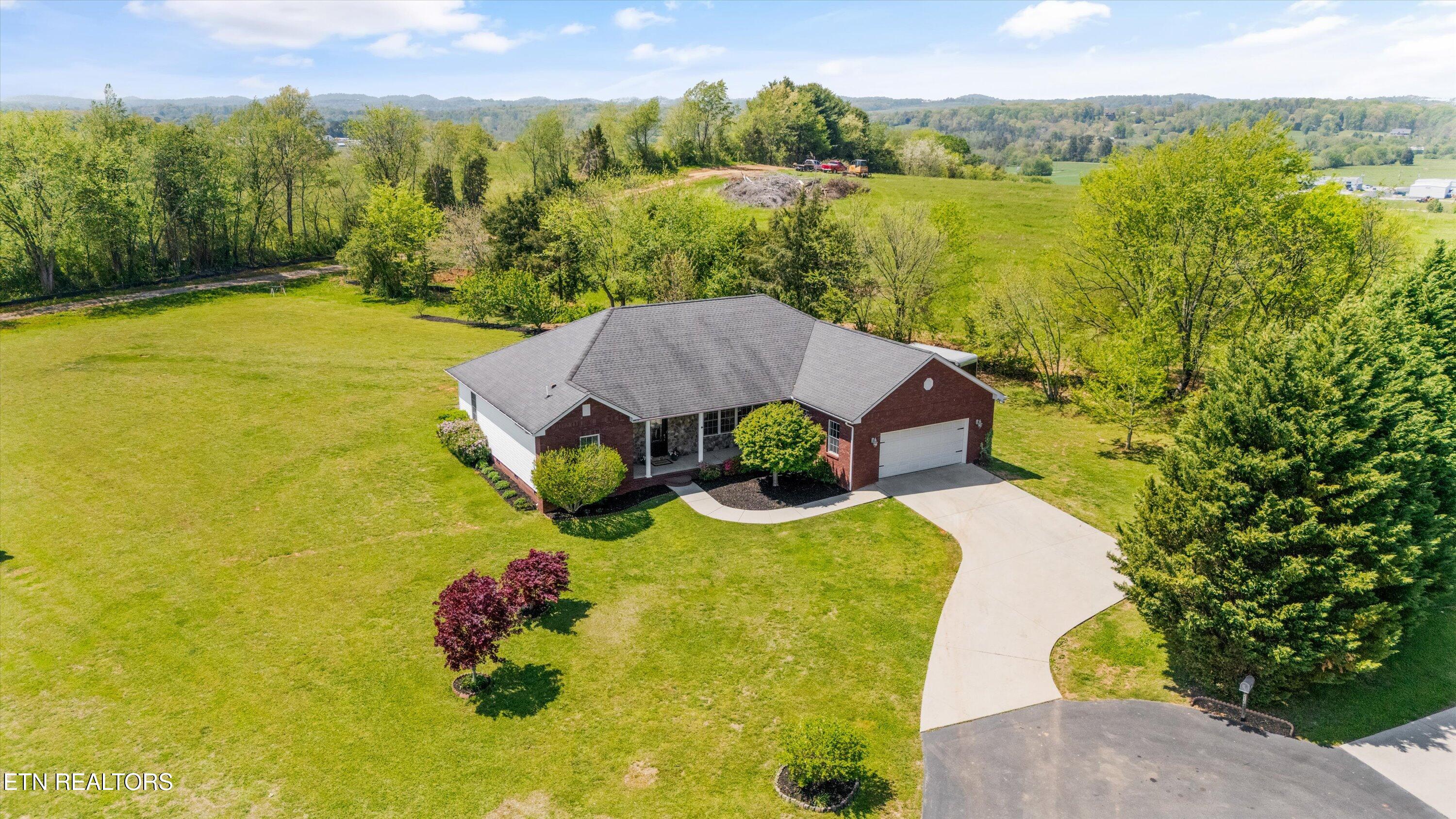 217 Paradise Lane Property Photo