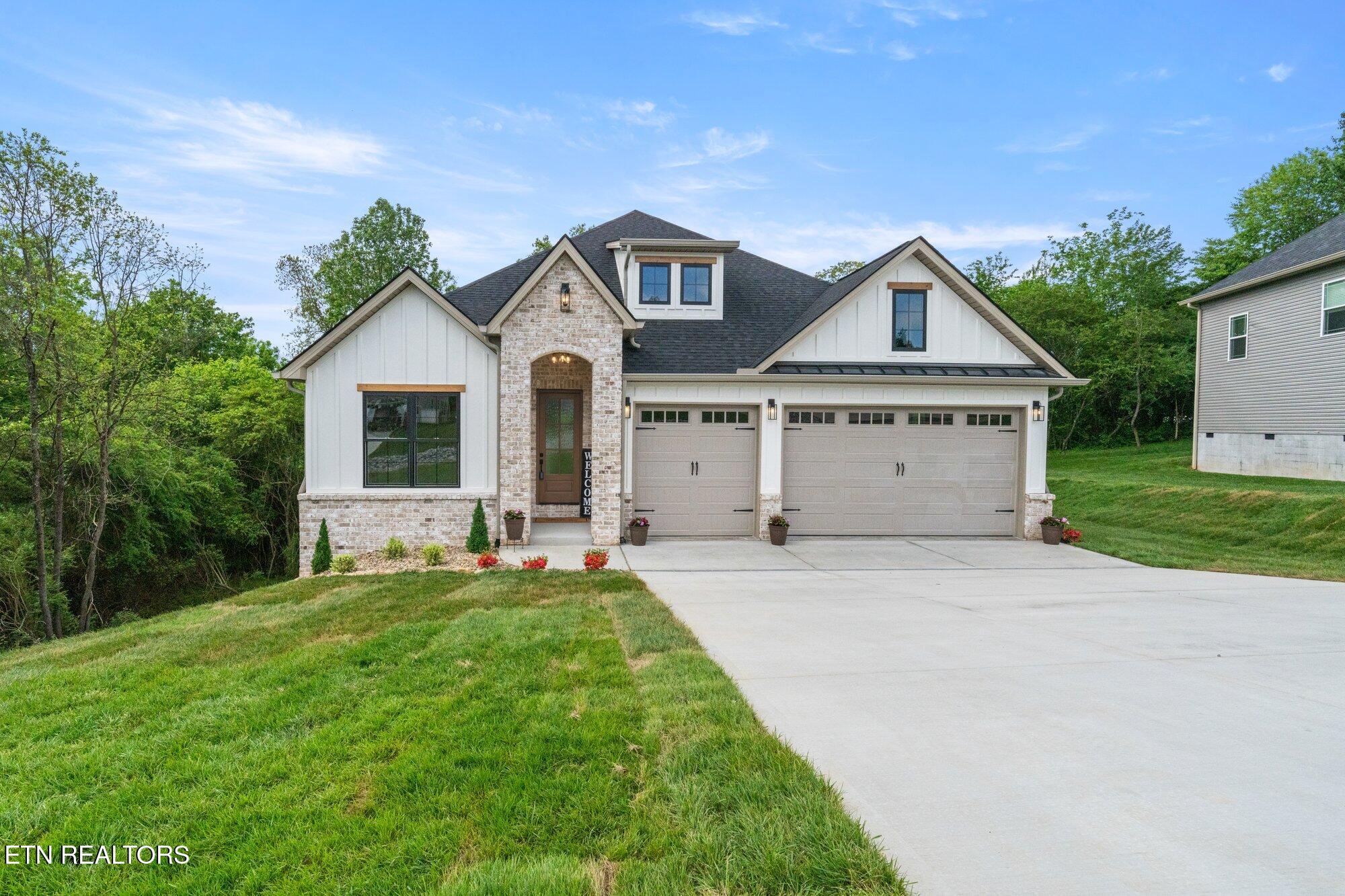 125 Saloli Way Property Photo
