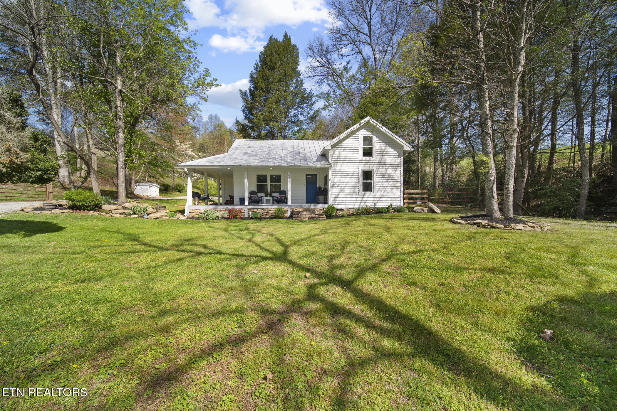 6062 Stinking Creek Rd Property Photo 9