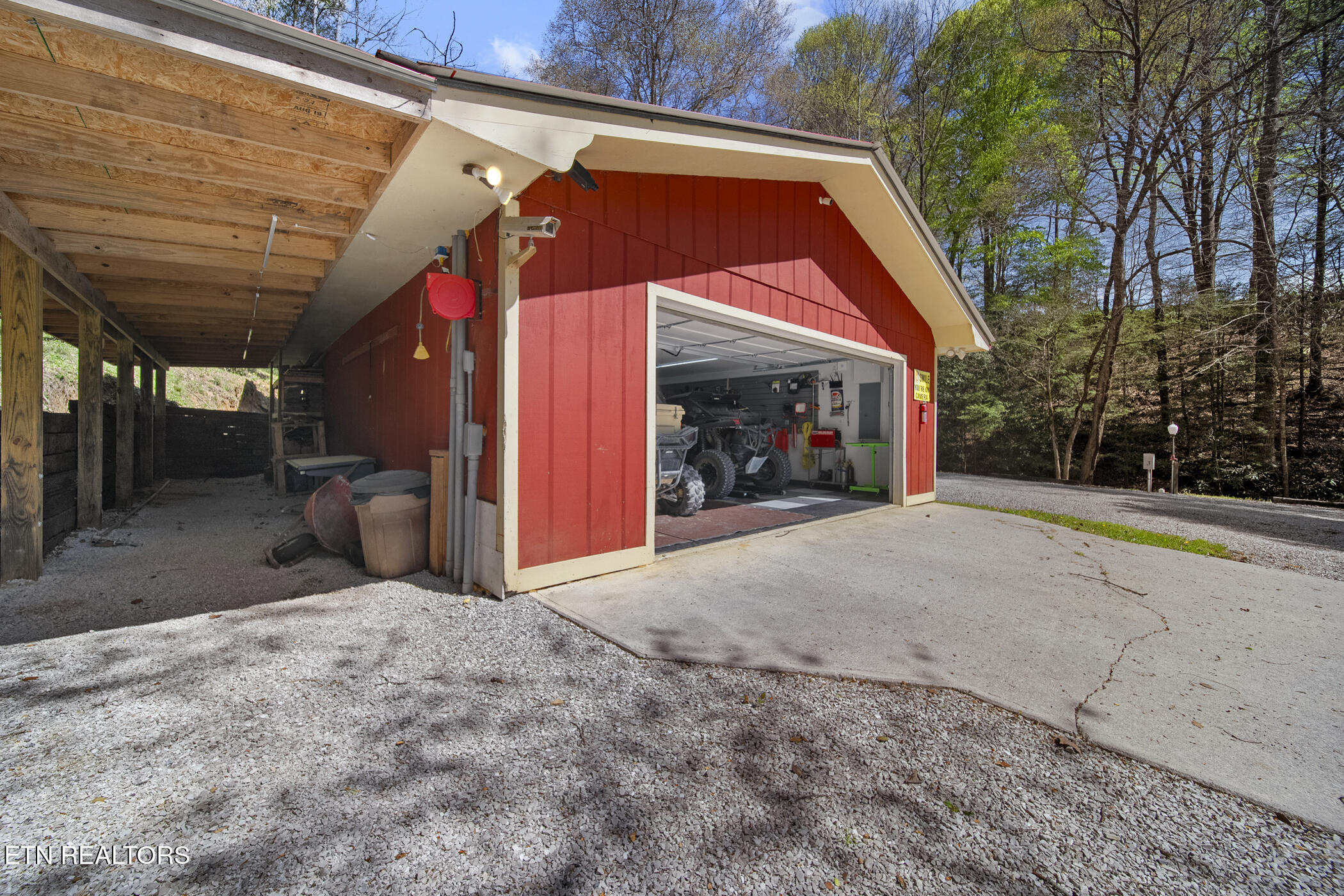 6062 Stinking Creek Rd Property Photo 55