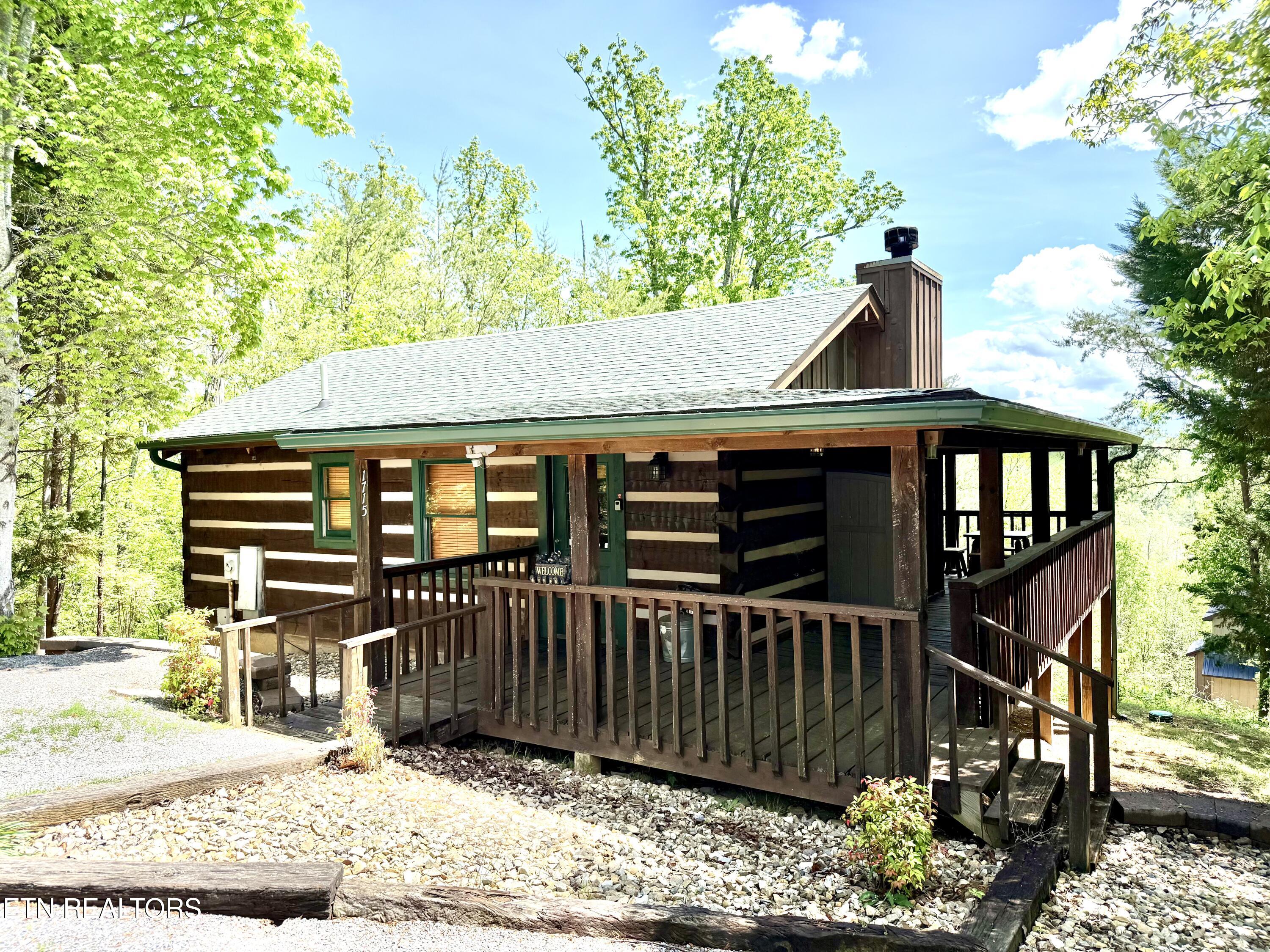 1715 Bear View Rd Property Photo