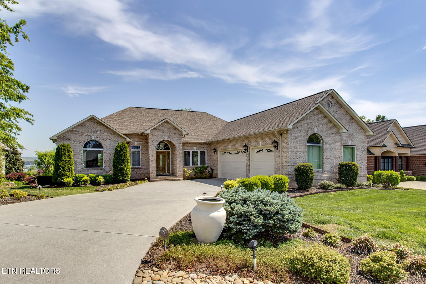 304 Coweta Court Property Photo