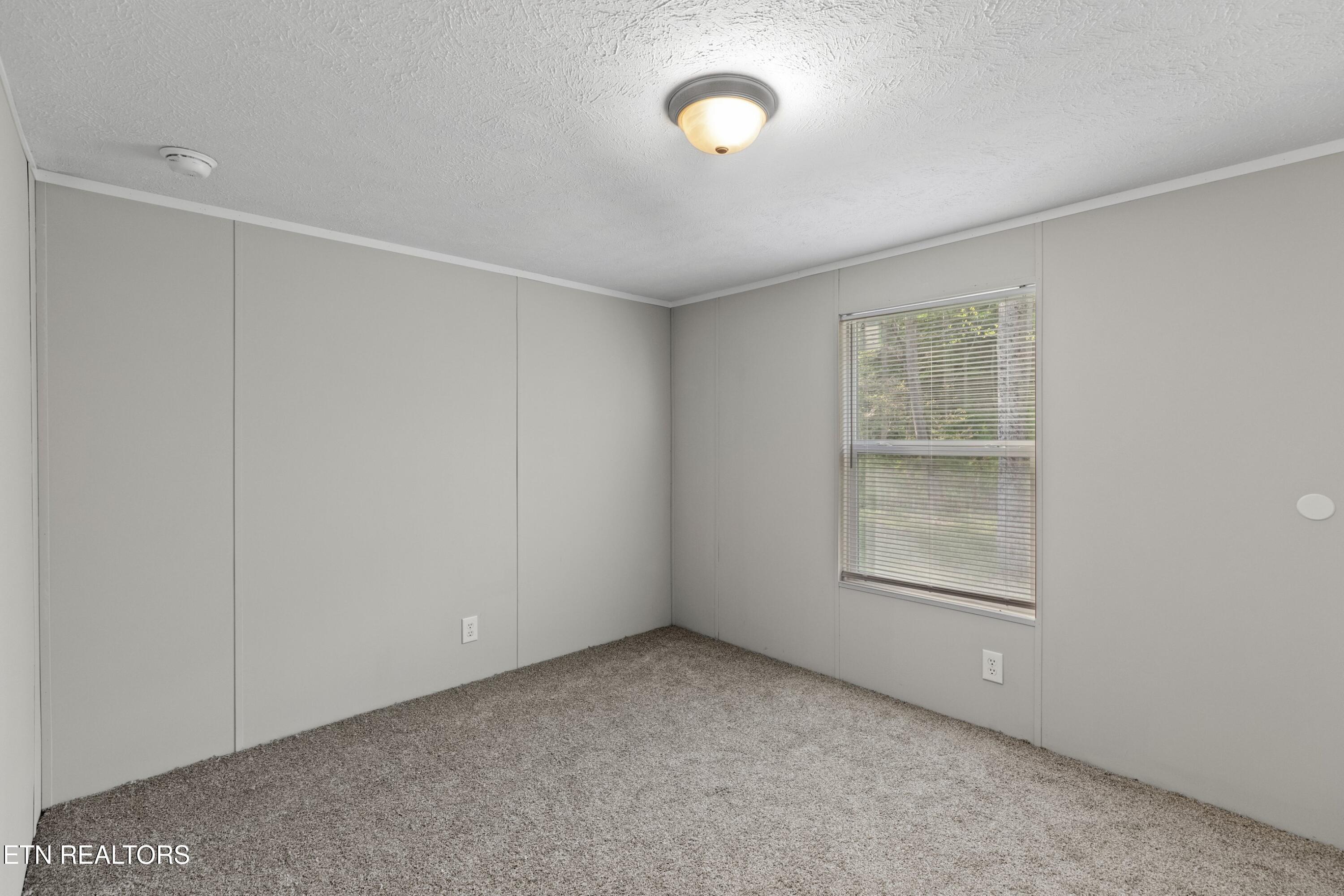 2805 Coffey Rd Property Photo 17