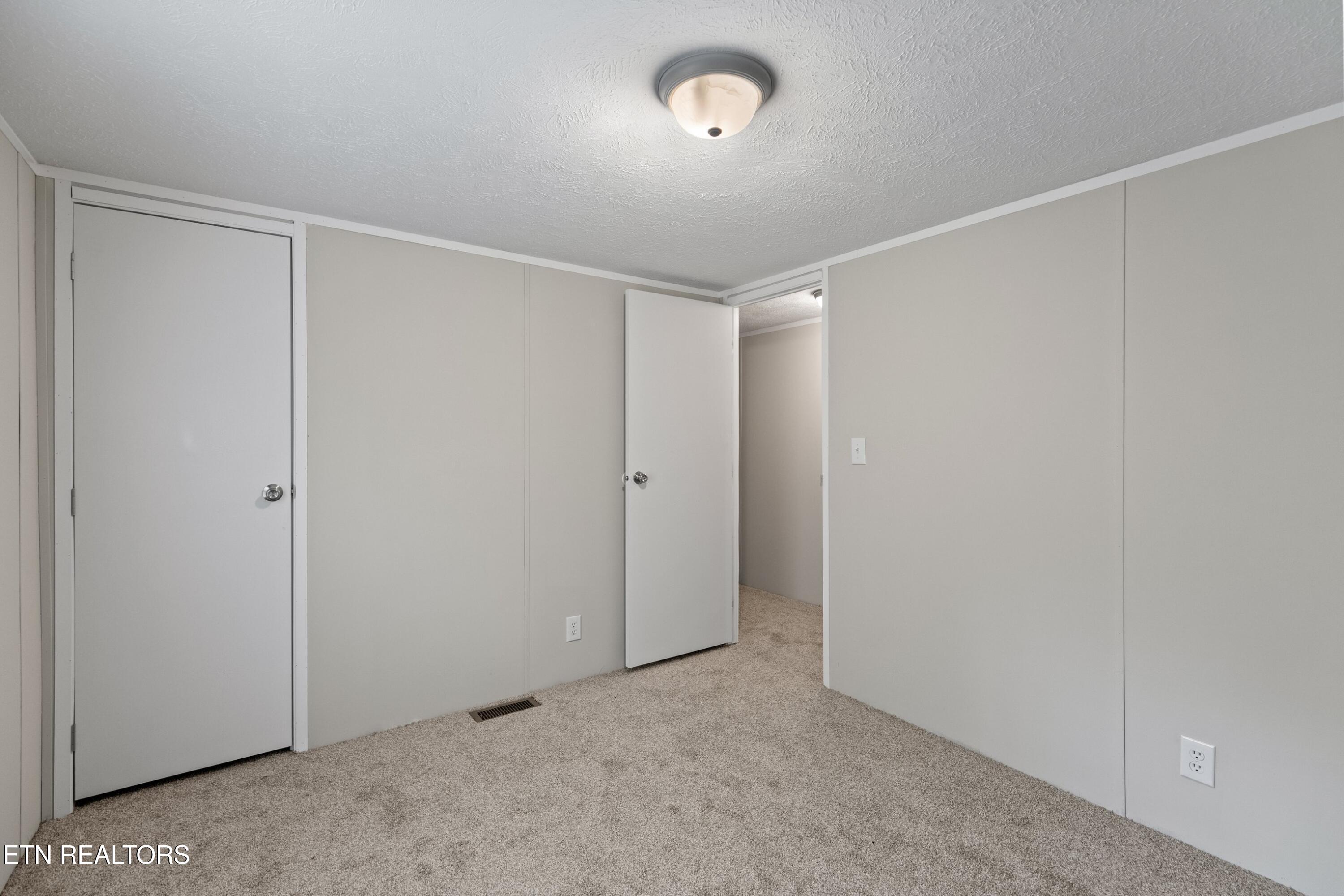 2805 Coffey Rd Property Photo 18