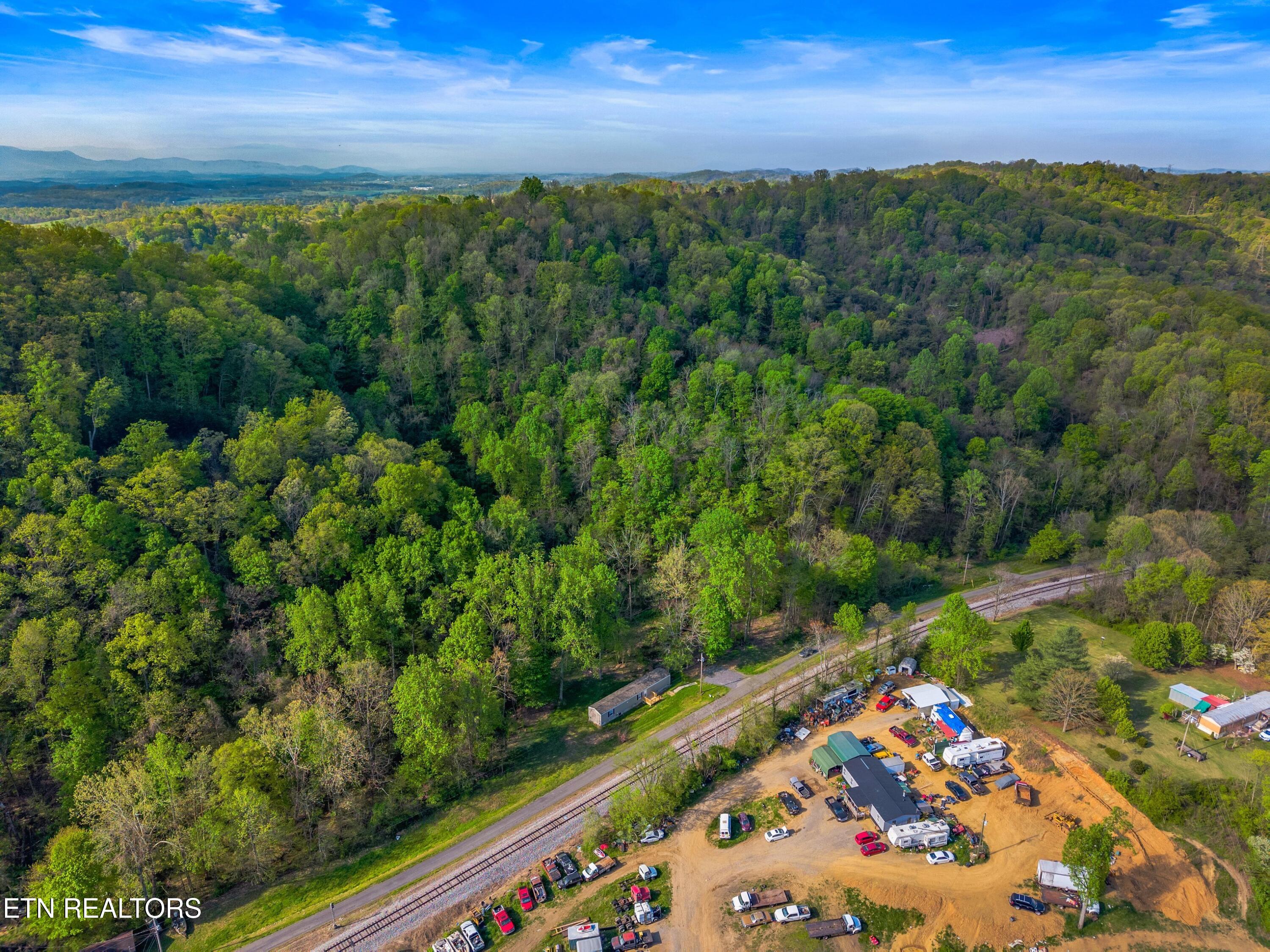 2805 Coffey Rd Property Photo 23