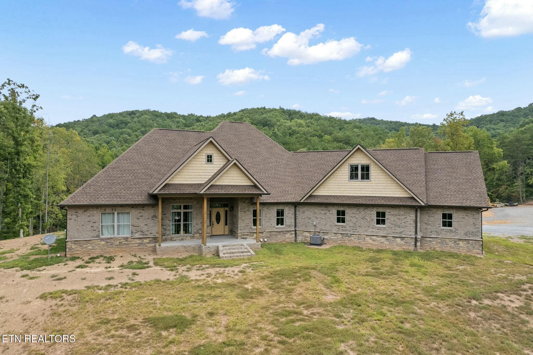 1112 Tarklin Valley Rd Property Photo
