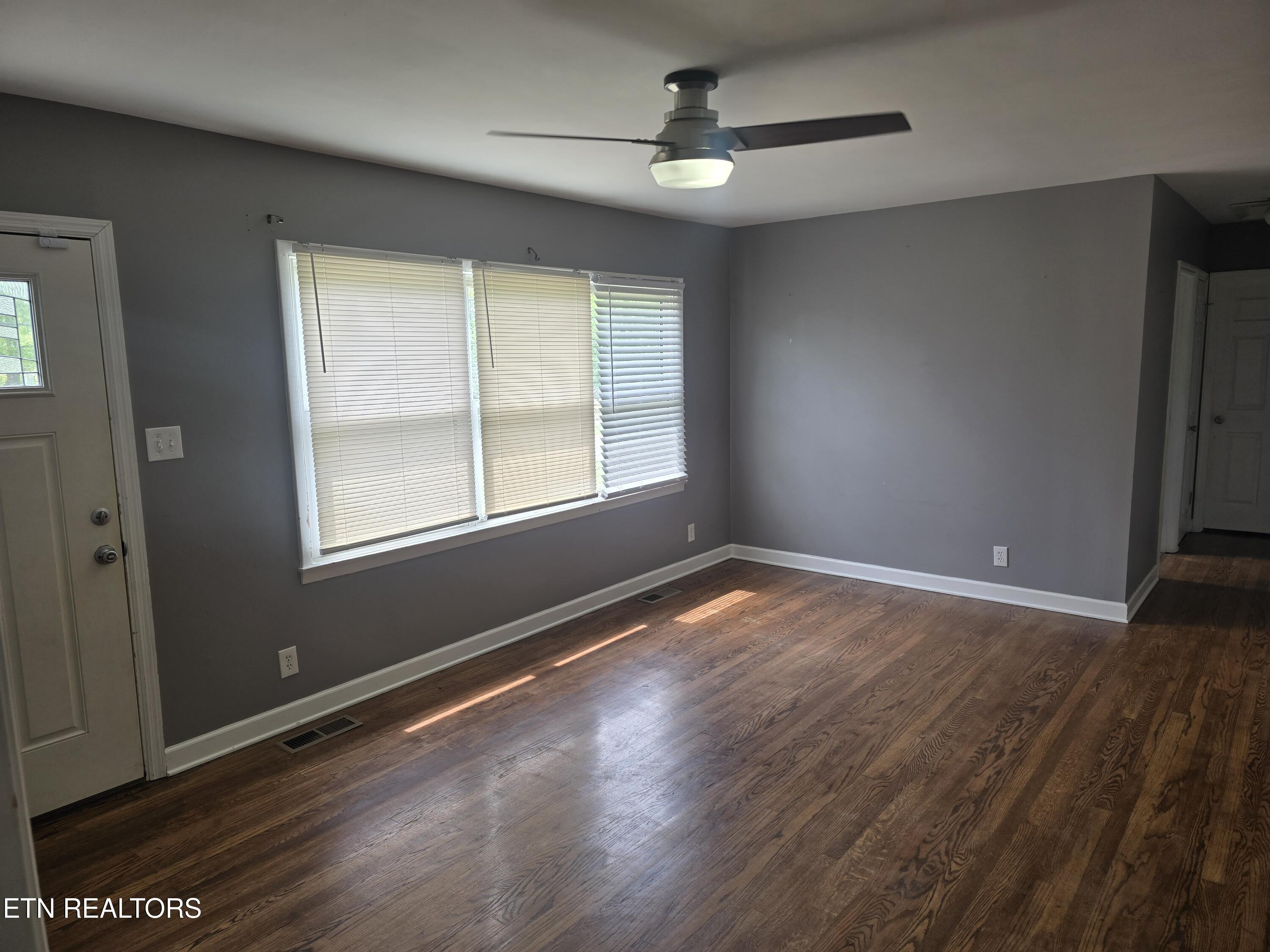 4107 Ne Valley View Drive Property Photo 5